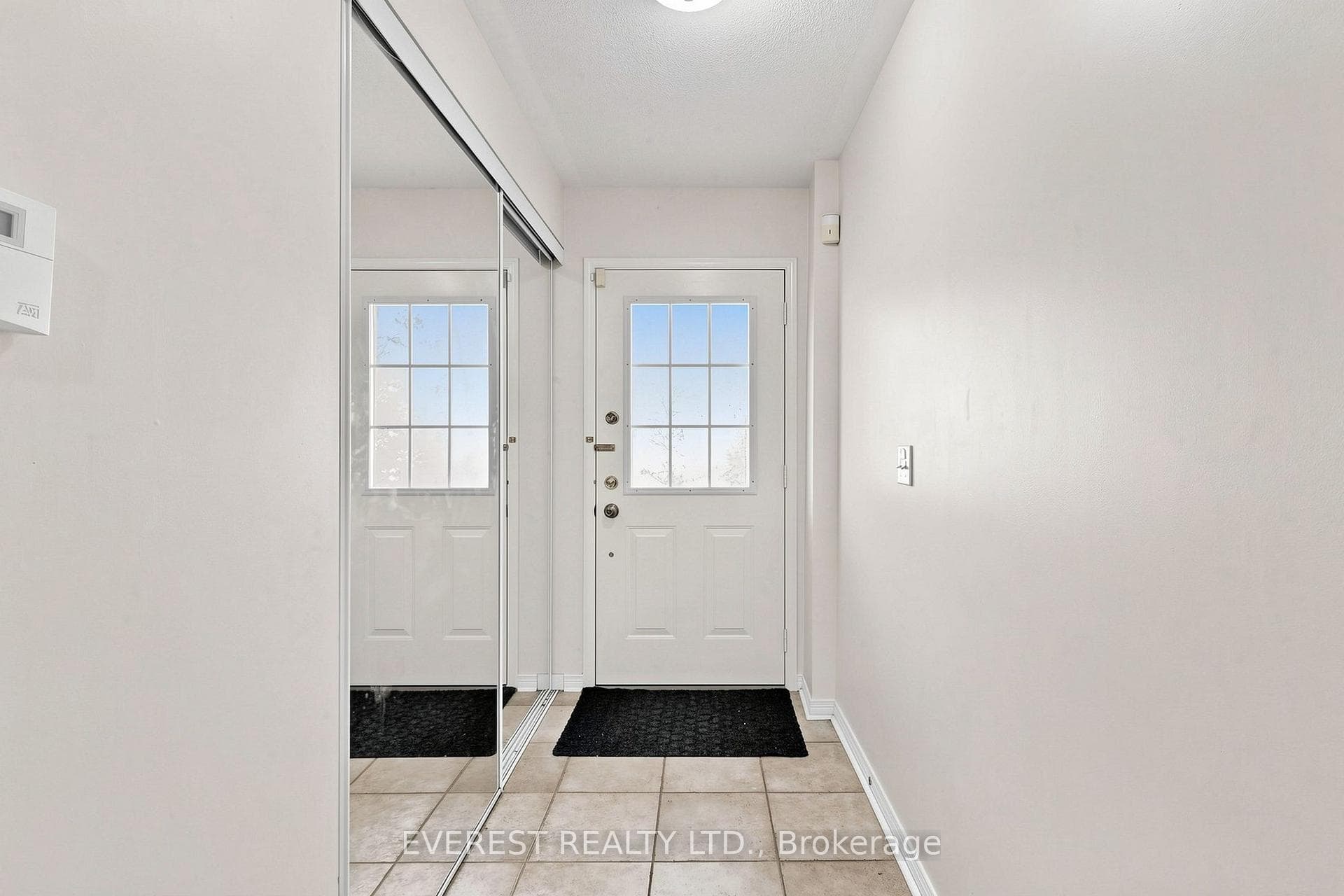 121 Jenkinson Way photo 20