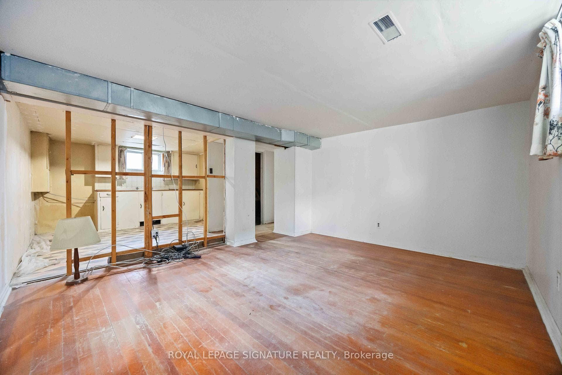 11 Flamingo Crescent photo 15