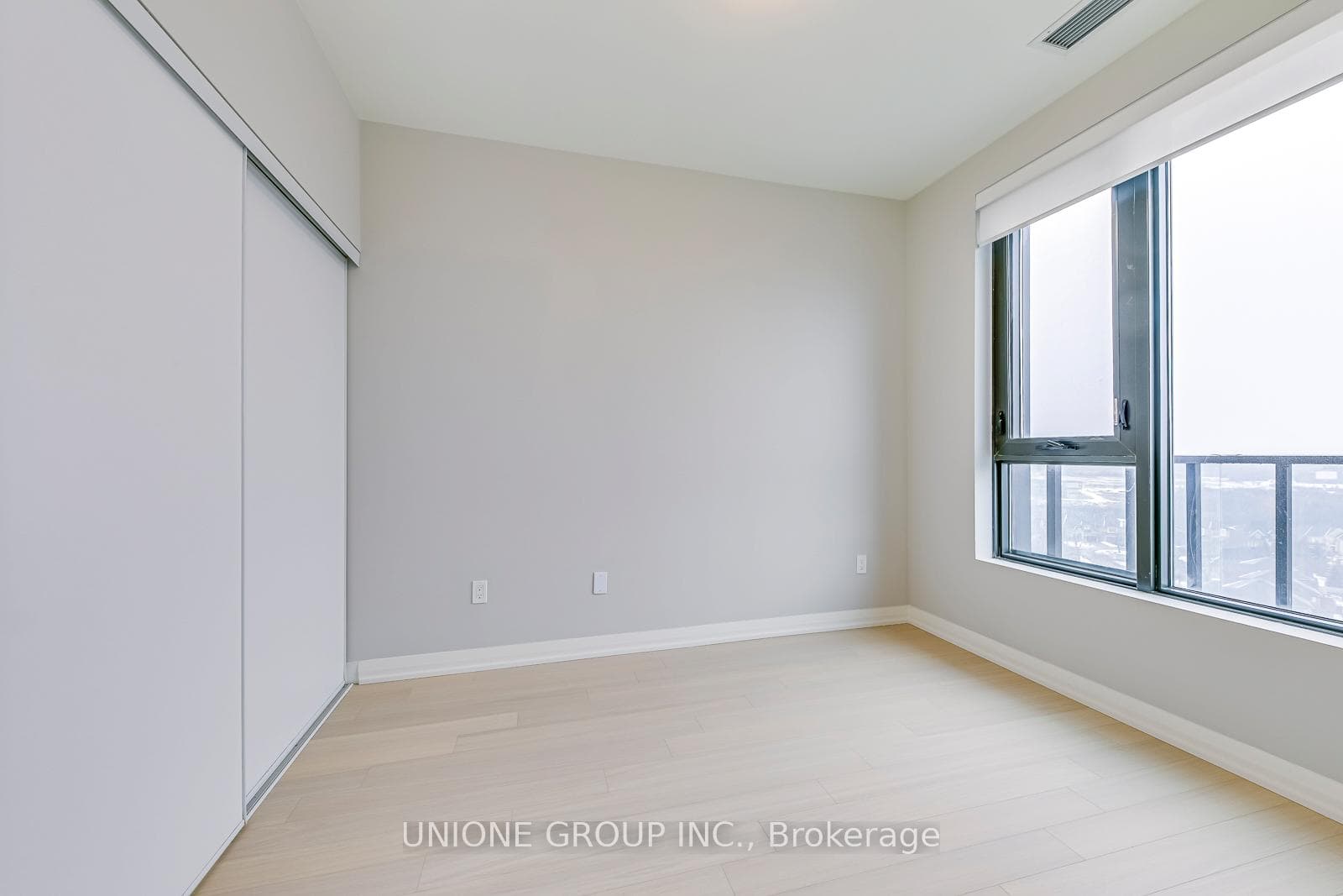 1415 Dundas Street Unit 1205 photo 13
