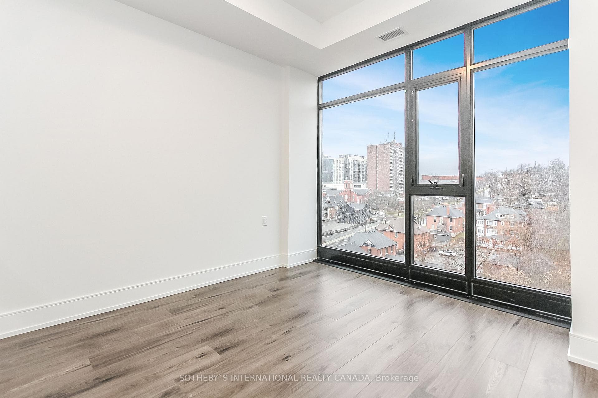 185 Dunlop Street Unit 919 photo 13