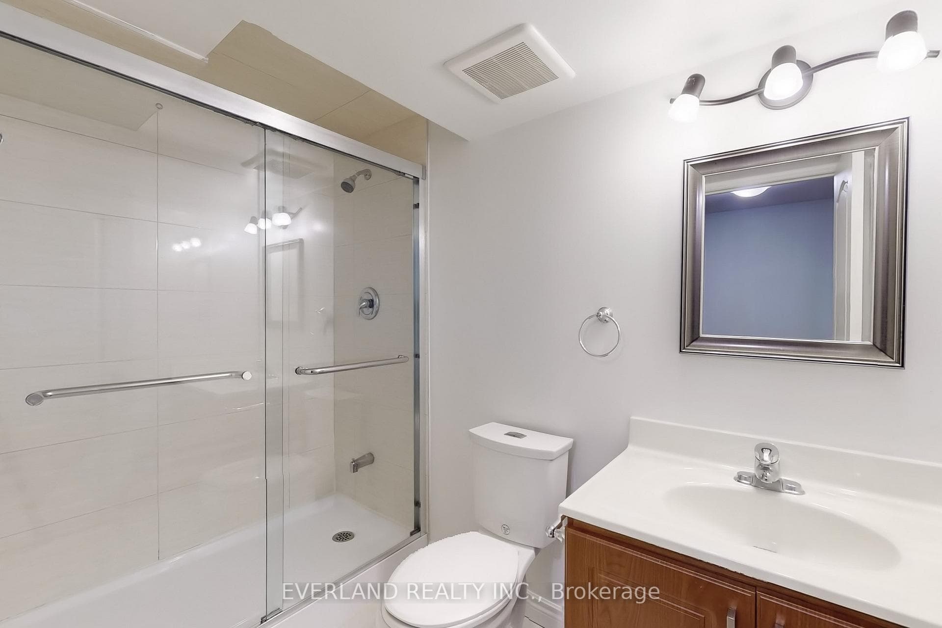 45 Lebovic Drive photo 44