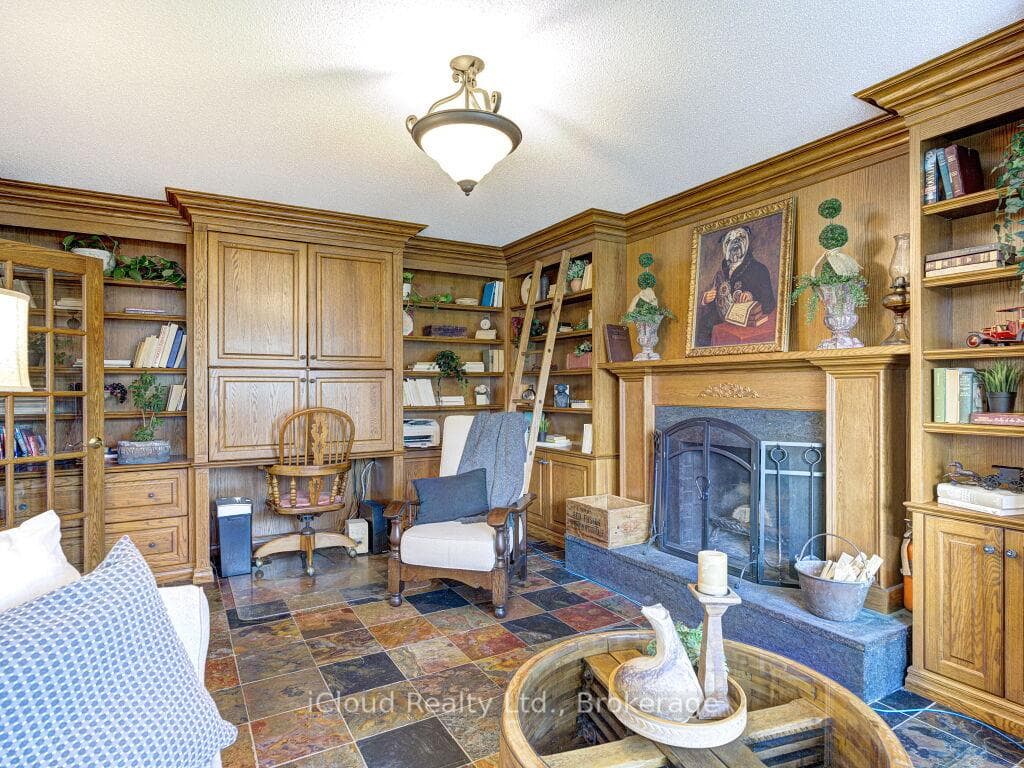 11012 Amos Drive photo 23