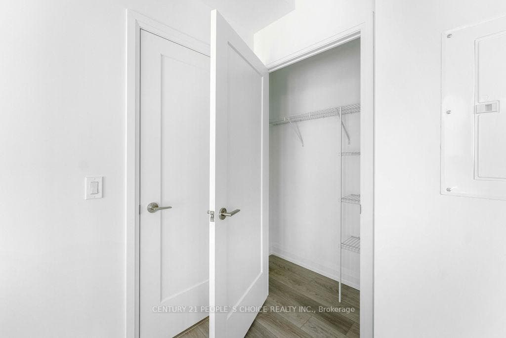 20 Soudan Ave Avenue Unit 1902 photo 16