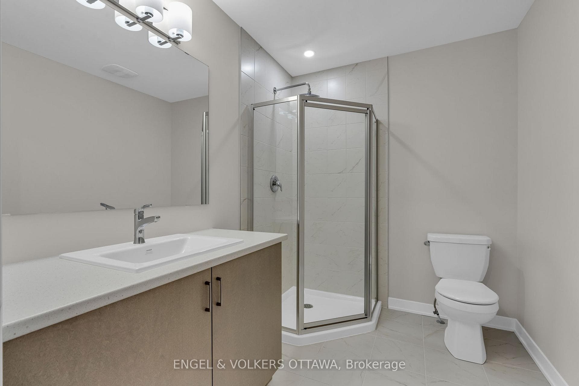 105 Beebalm Crescent photo 17