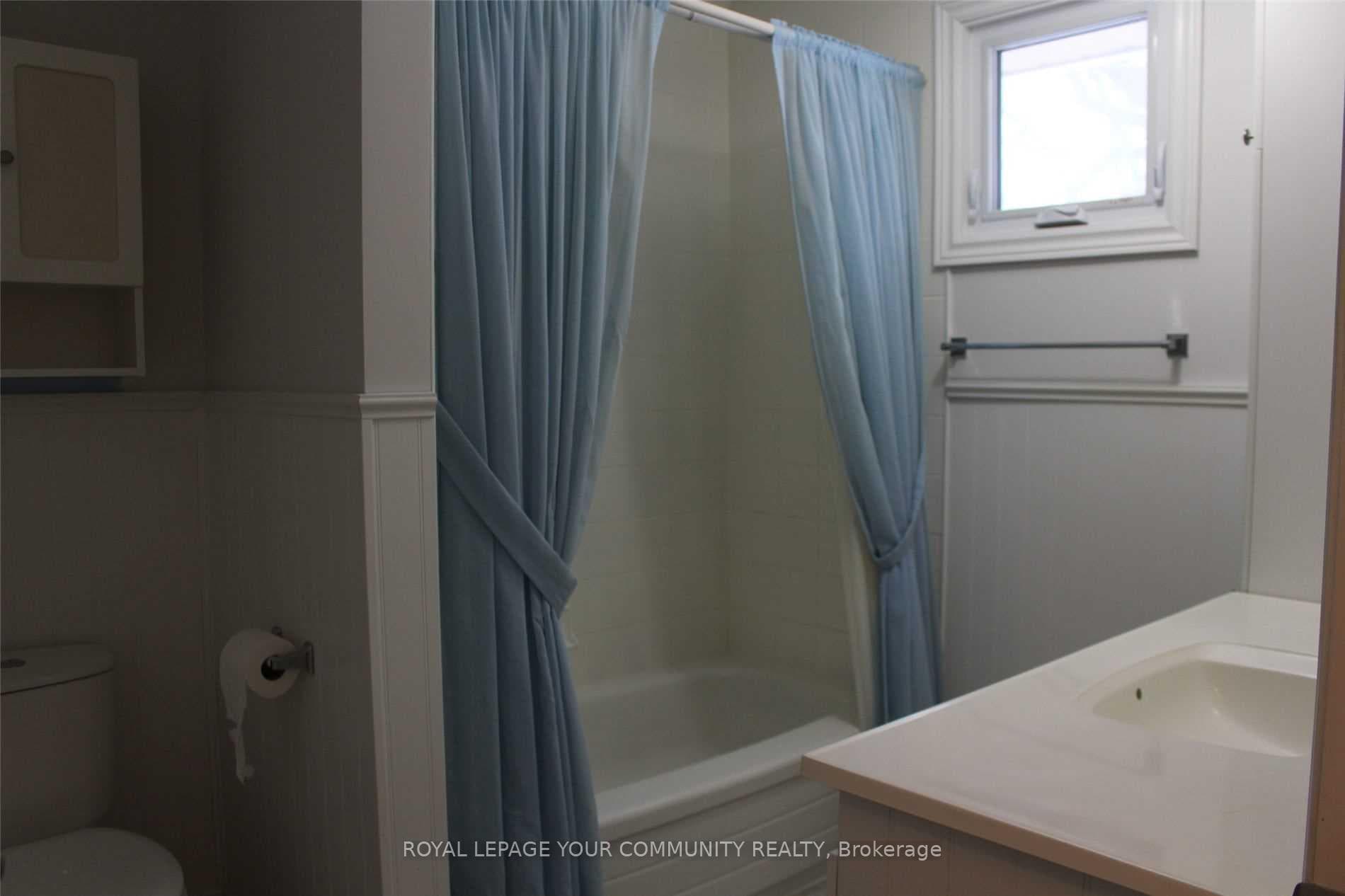 223 Bayview Avenue photo 7