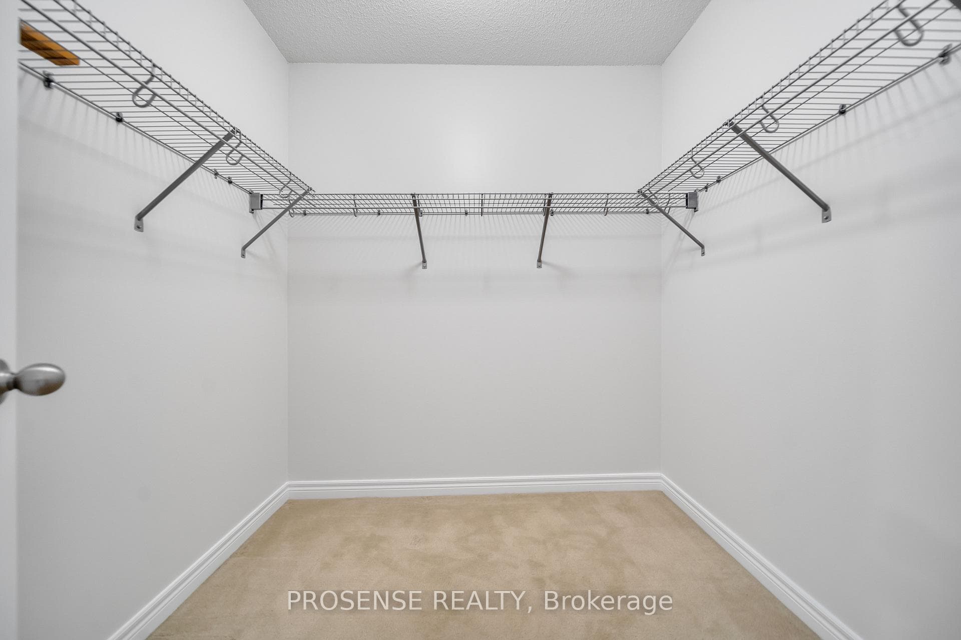 57 Kempsford Crescent photo 22