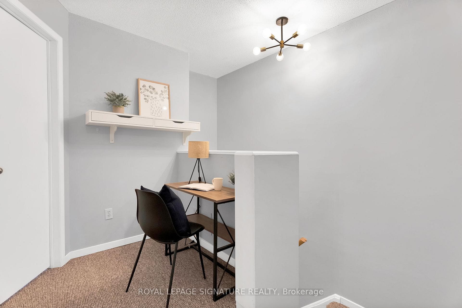 11 Farnham Drive photo 28