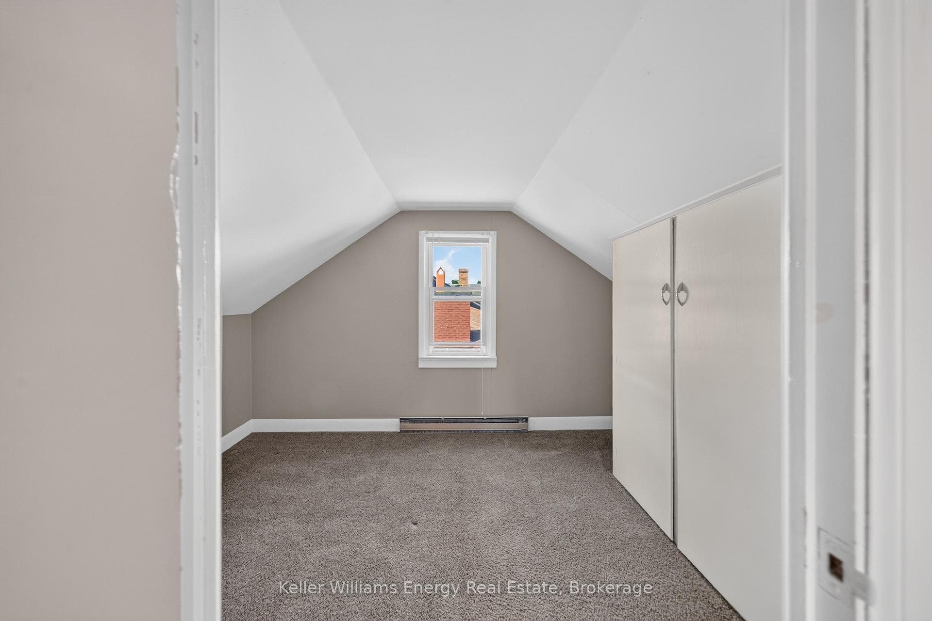 Upper Bedroom