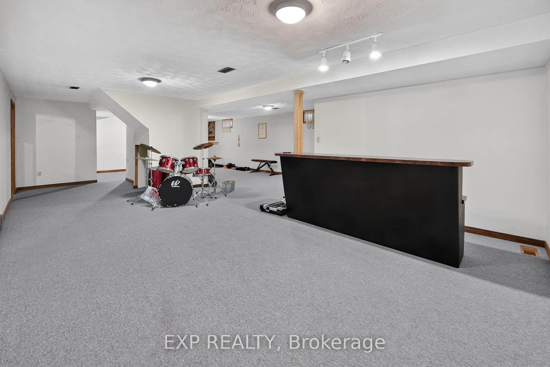 38 Farmington Drive photo 27