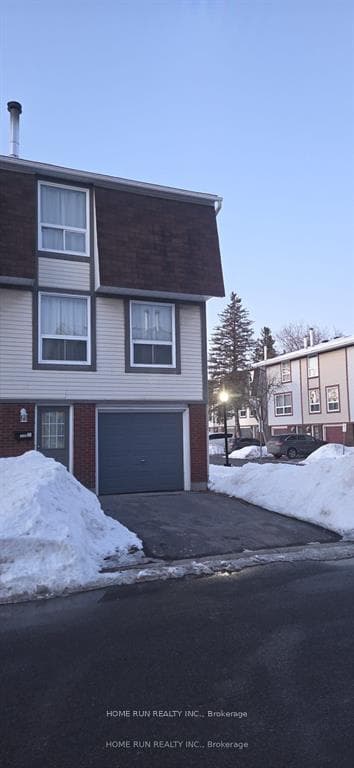 1994 Greenway Park Lane photo 1