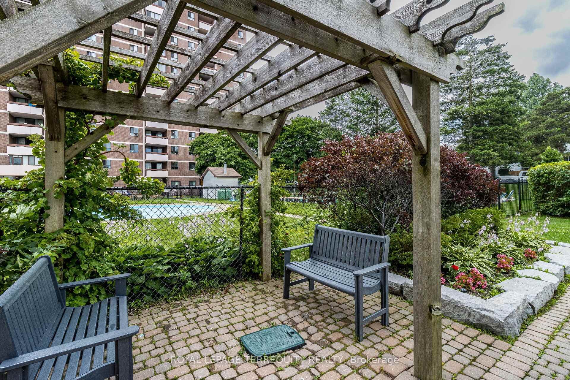 1625 Bloor Street Unit 823 photo 36