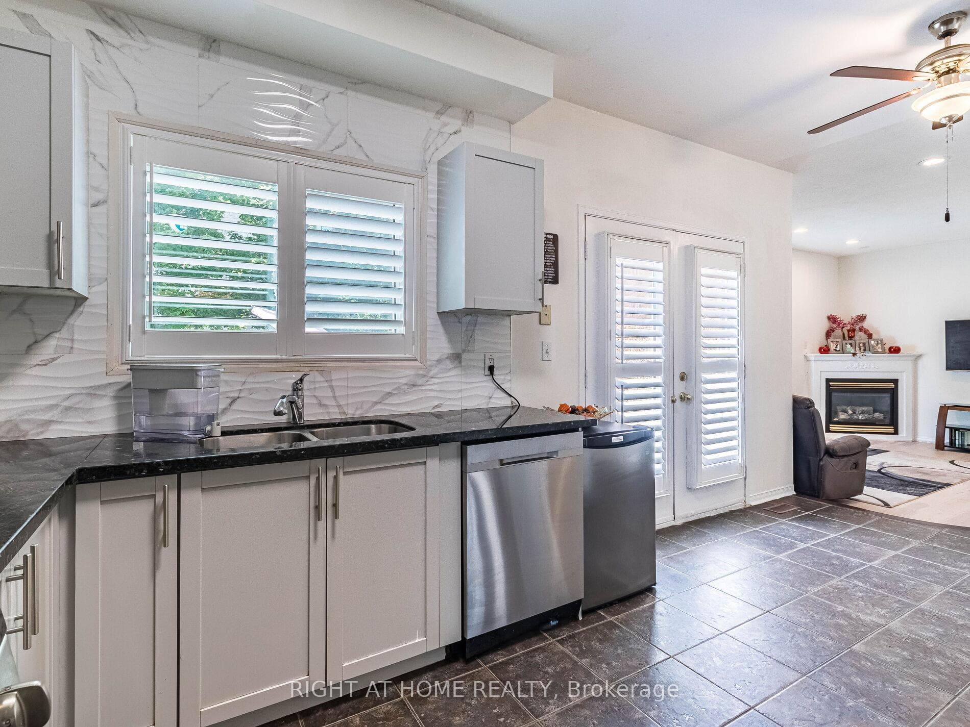 1 Ferdinand Avenue photo 17
