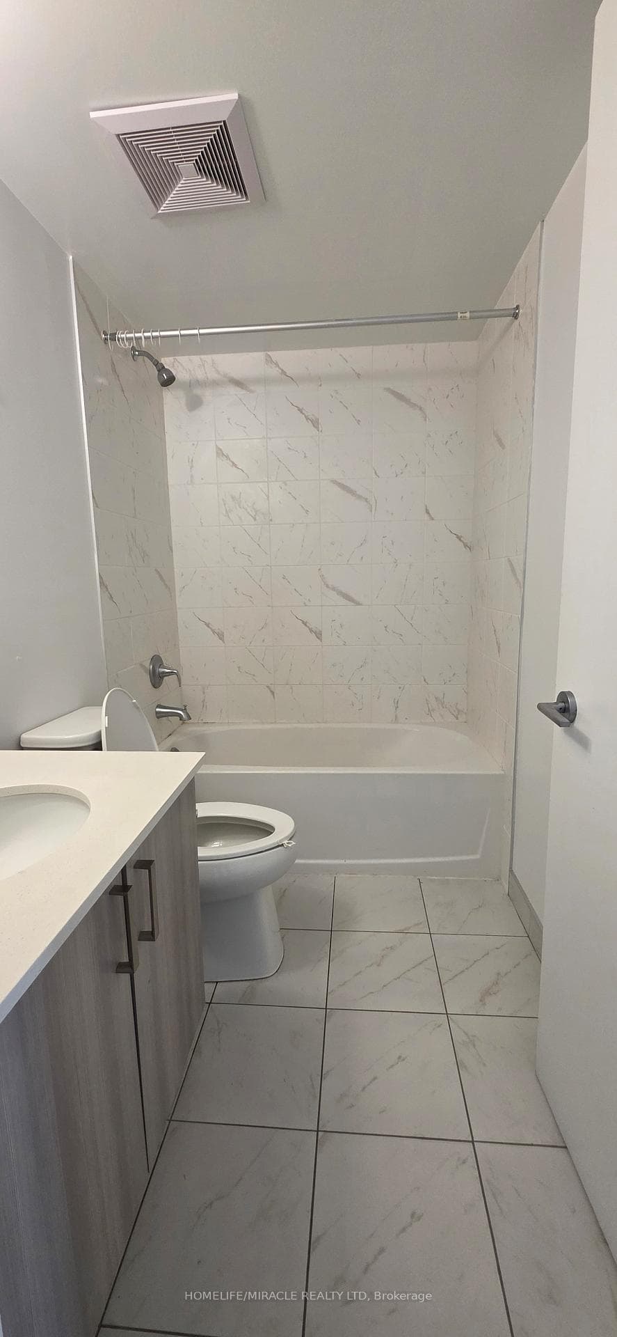 556 Marlee Avenue Unit 522 photo 12