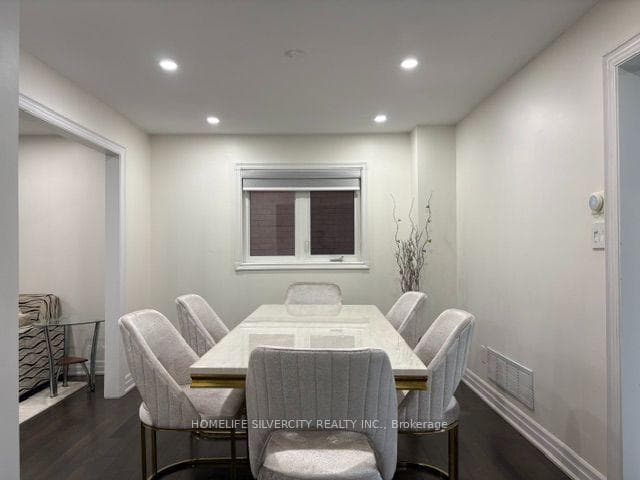 124 Jordan Drive photo 14