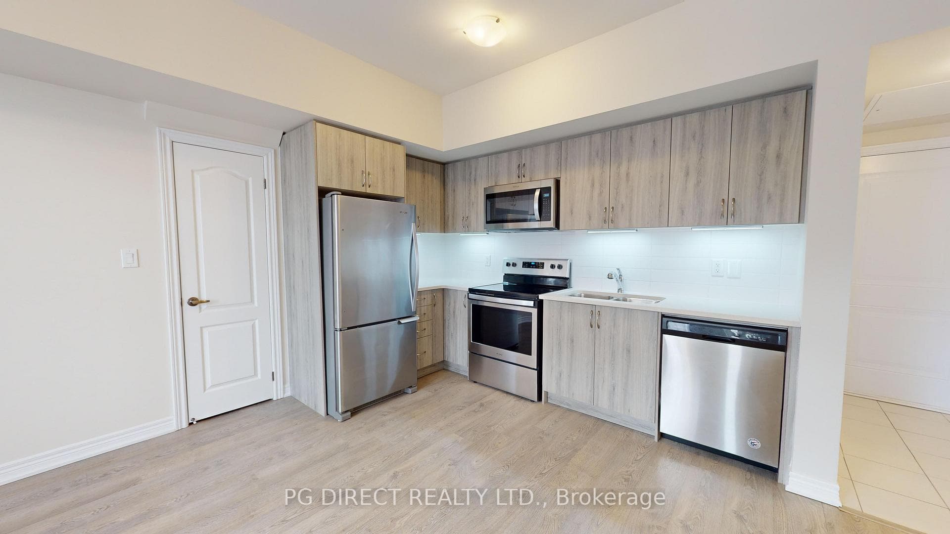 124 Watson Parkway Unit 2 photo 2