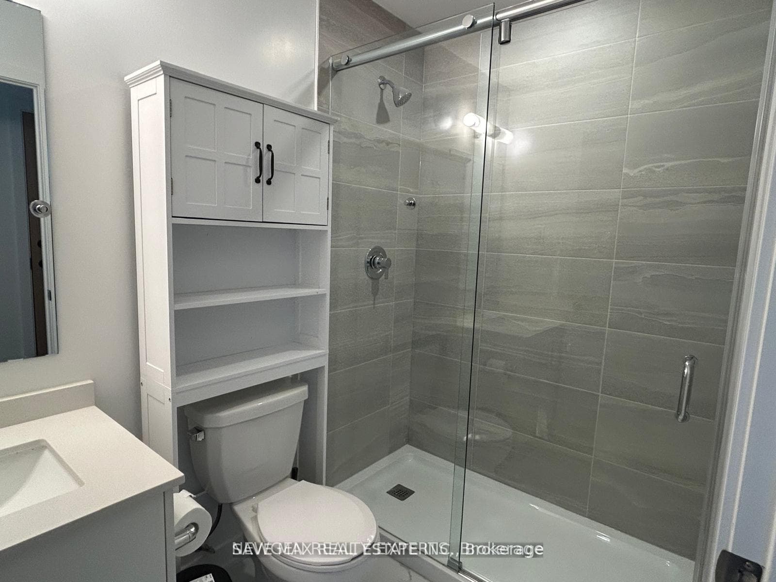 1440 Clarriage Court Unit 112 photo 18