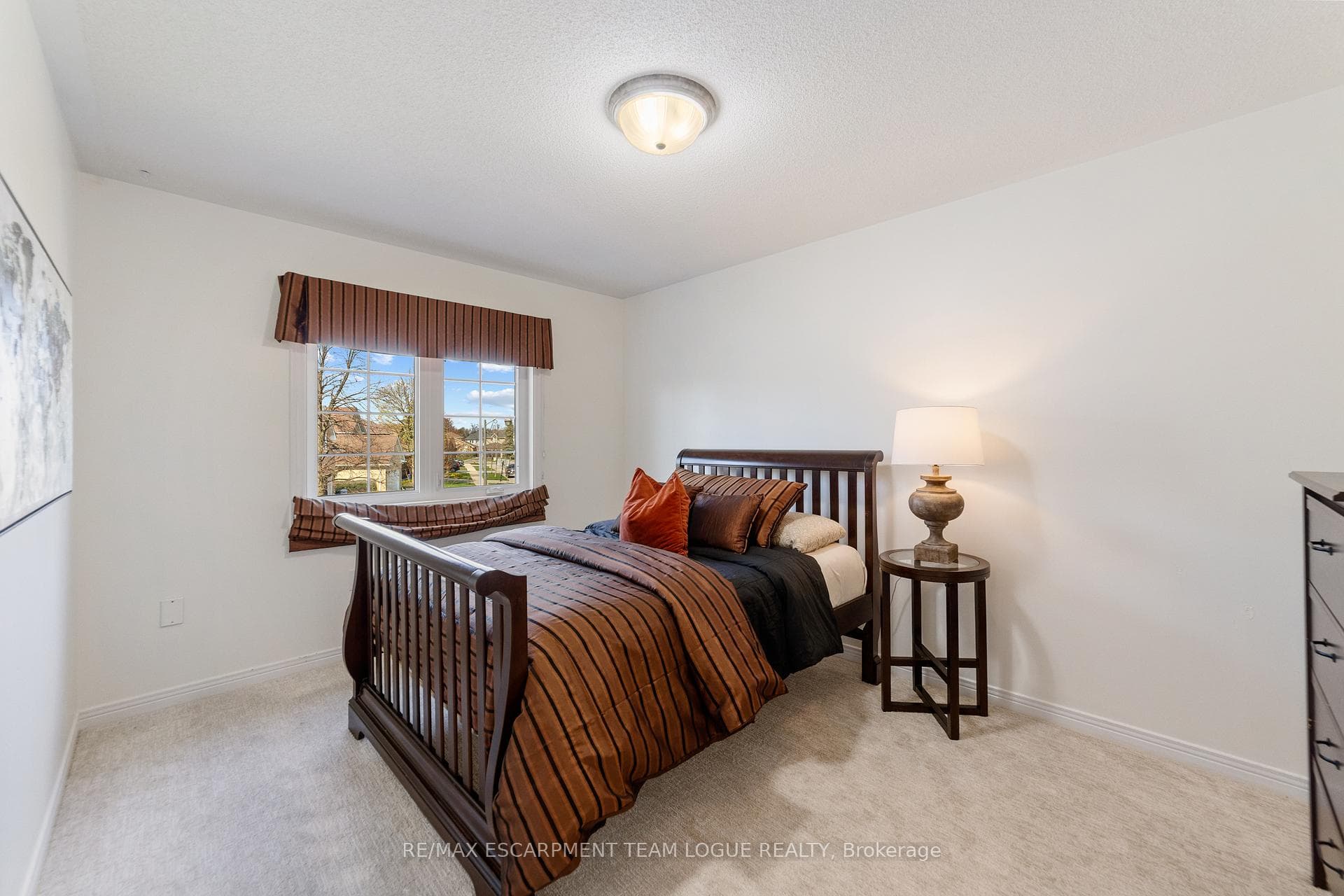 2048 WATERBRIDGE Drive photo 33