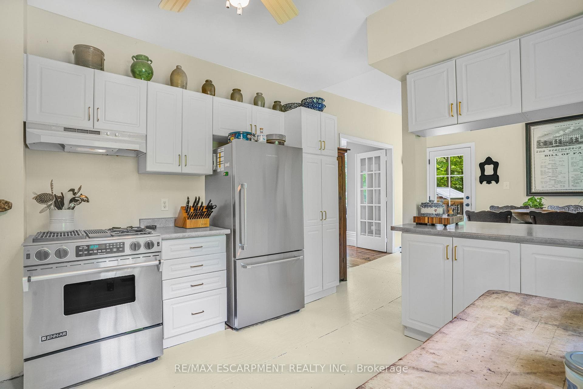 2998 Holland Road photo 12