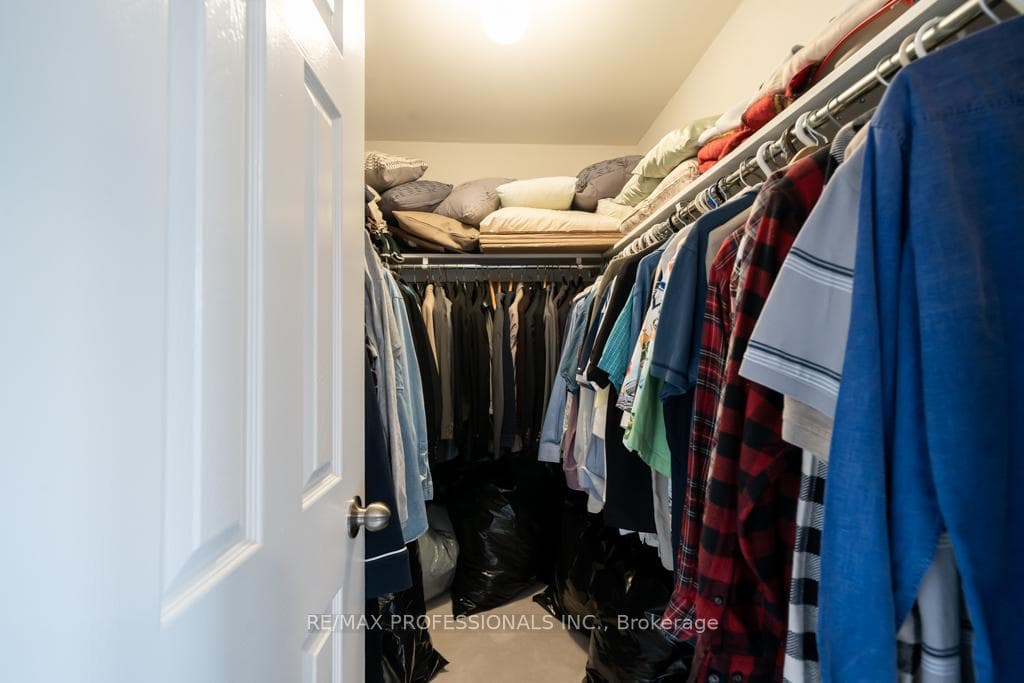 2880 Headon Forest Drive Unit 43 photo 16