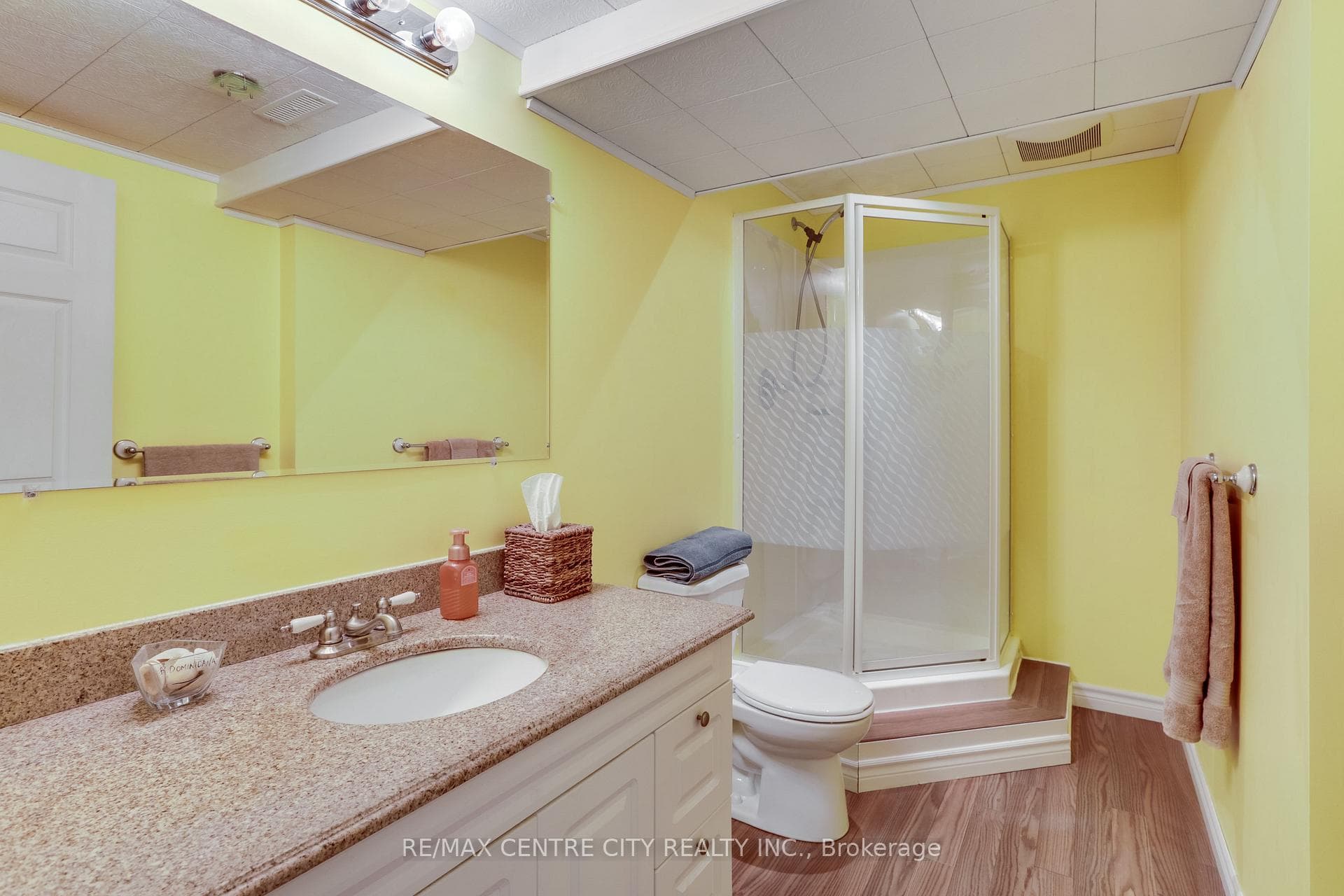 142 Napoleon Drive photo 33
