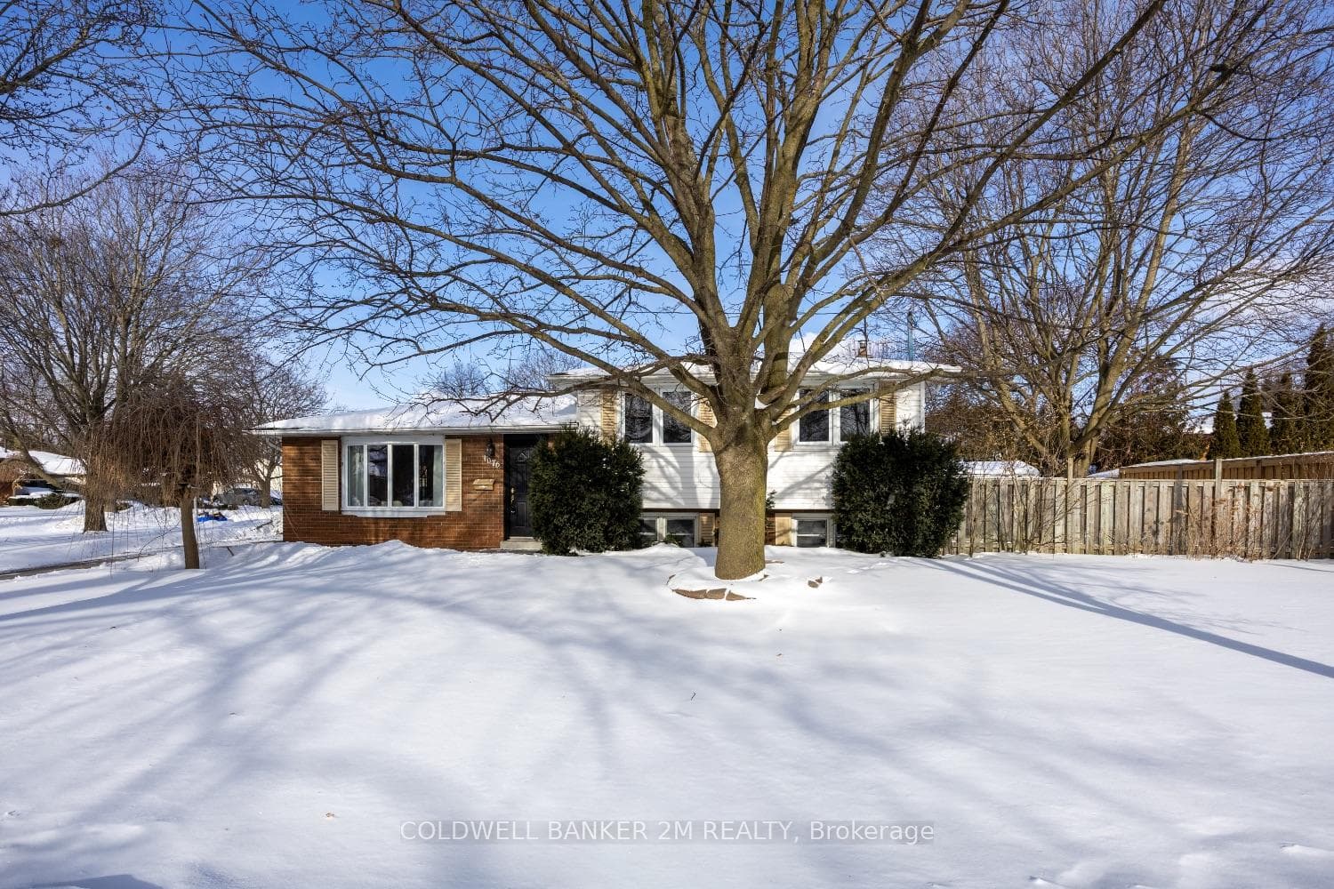 1076 Carolyn Avenue photo 3
