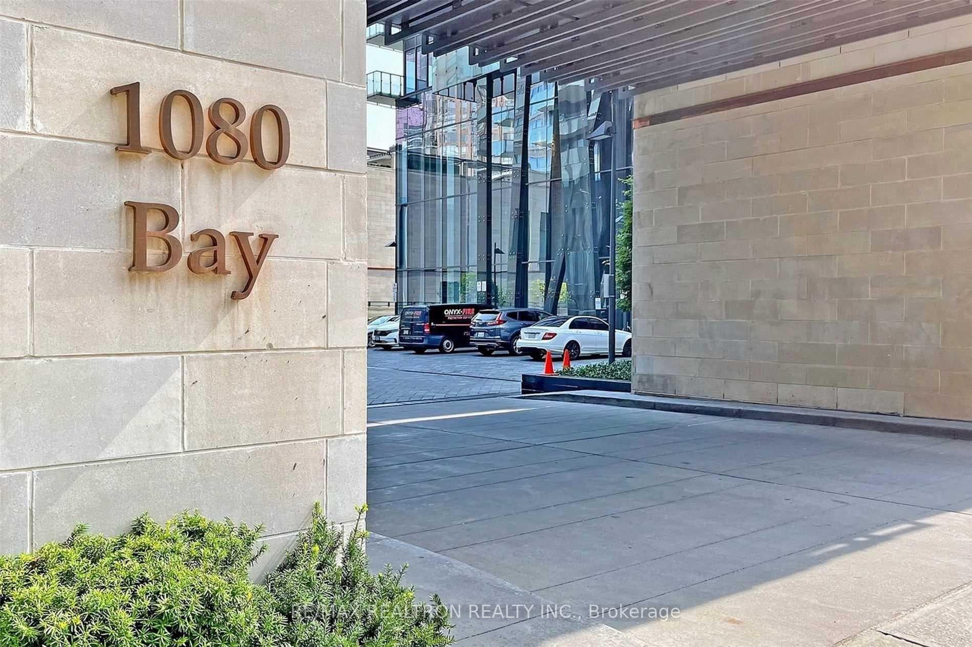 1080 Bay Street Unit 3506 photo 2
