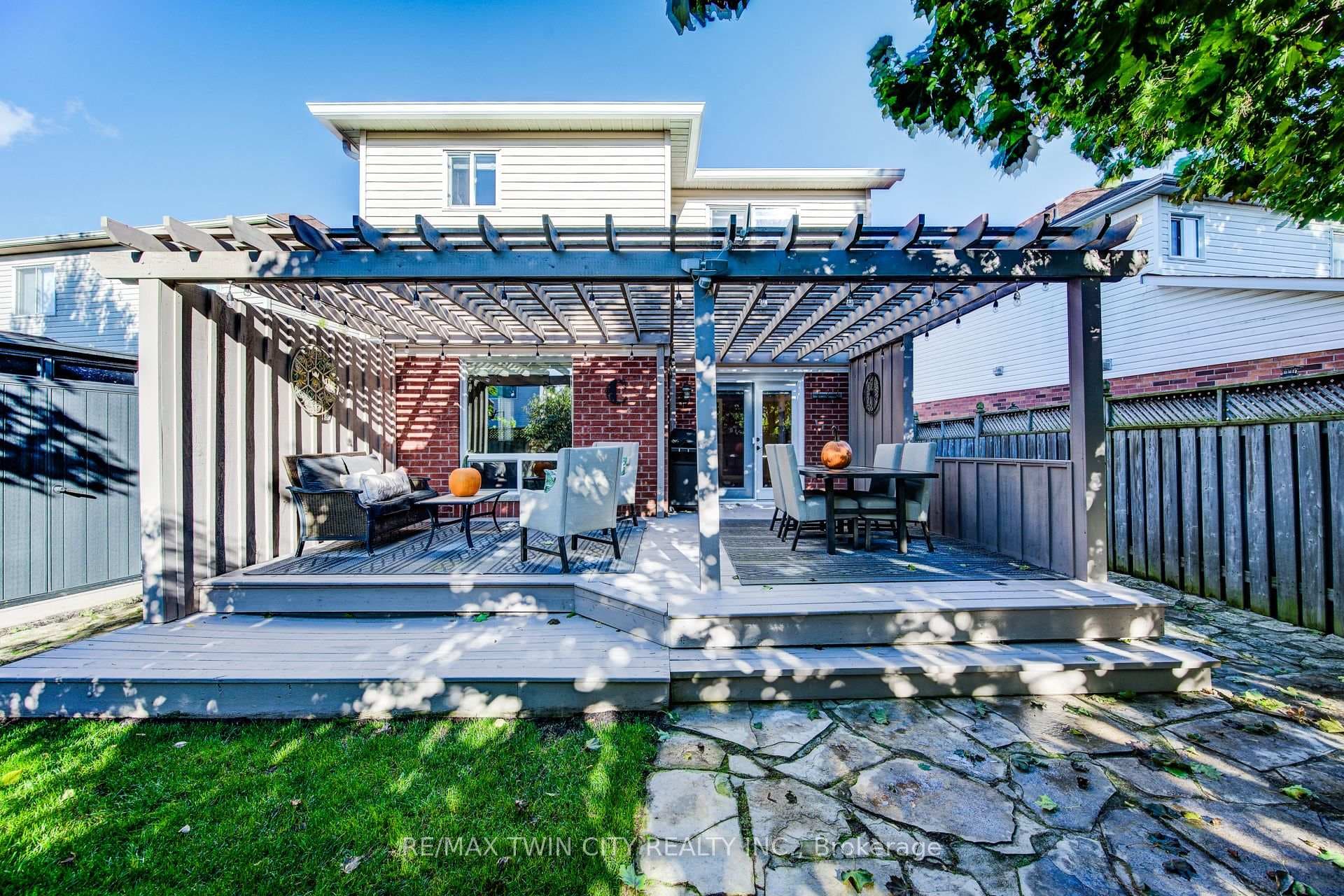 19 Sebastian Crescent photo 29