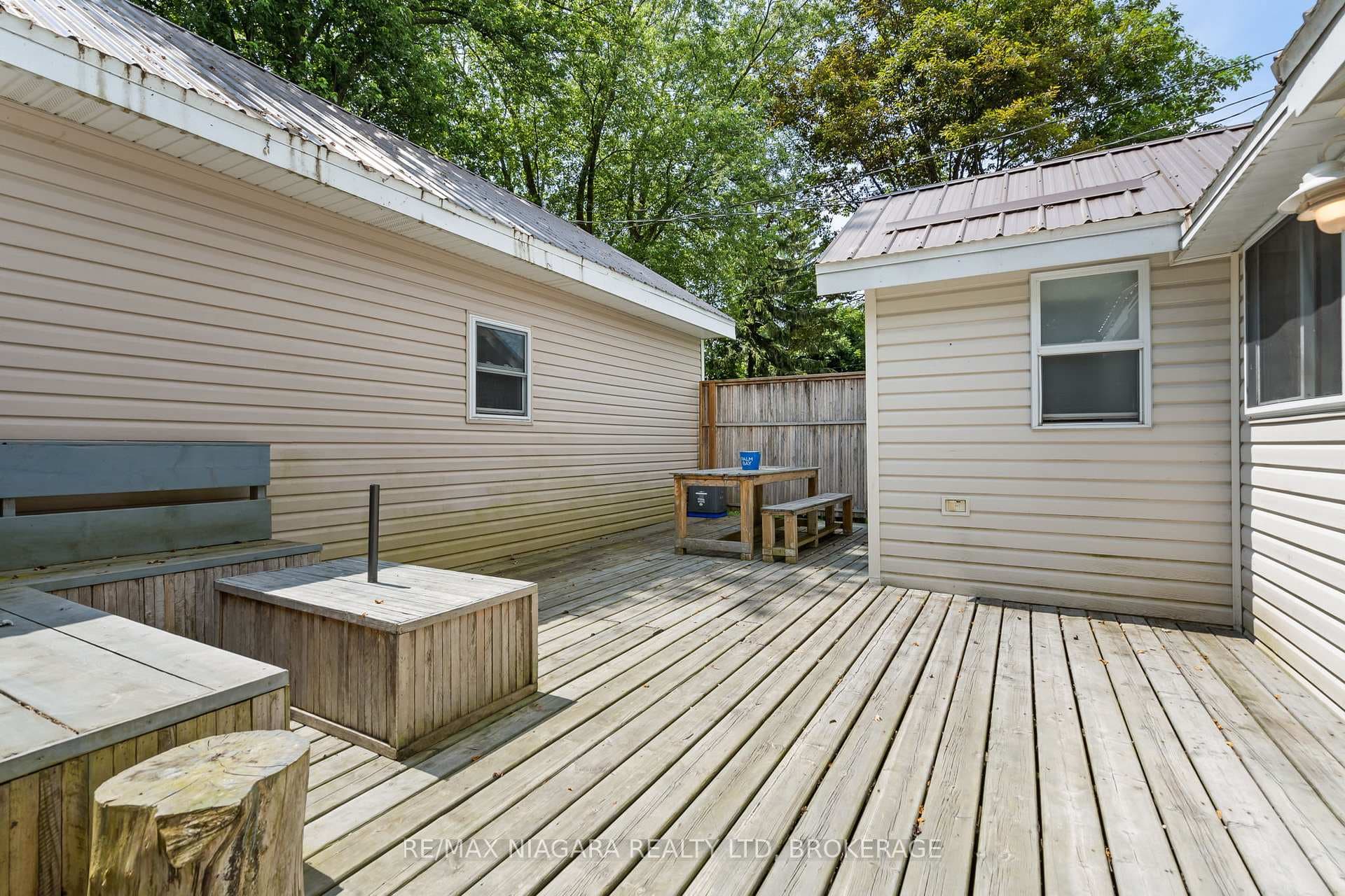 12343 Lakeshore Road photo 23