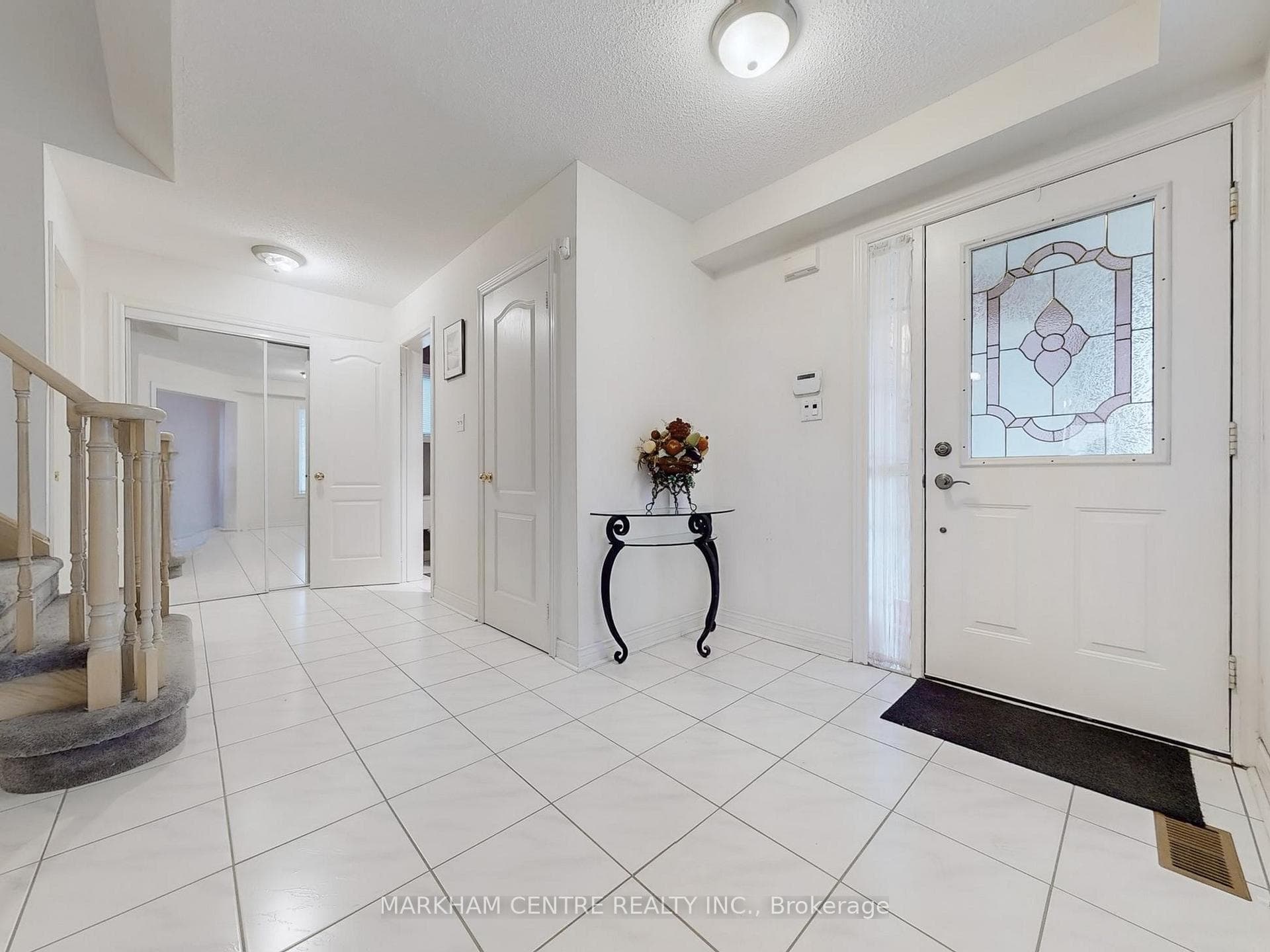 131 Roxbury Street photo 7