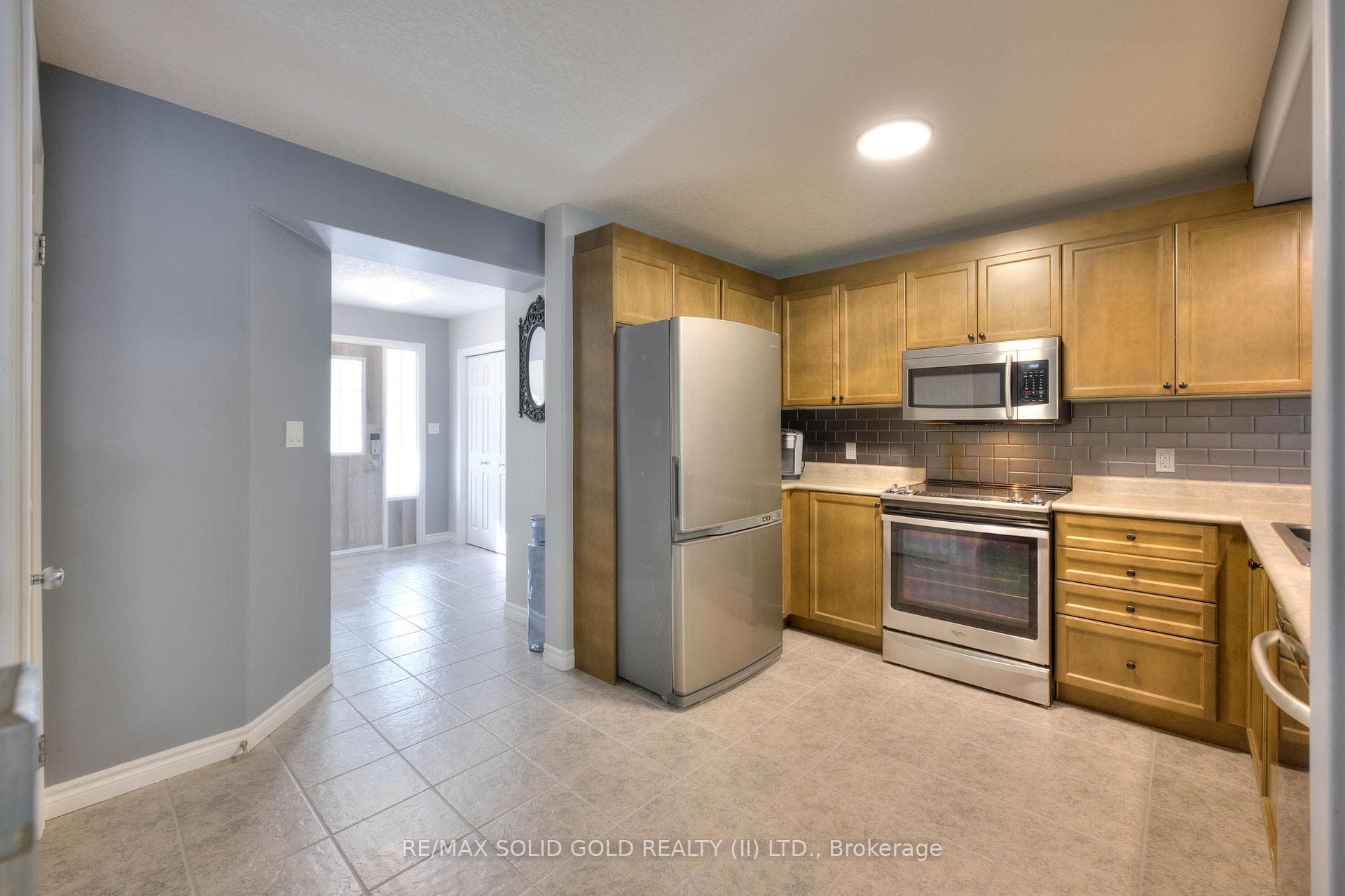460 Colt Street photo 17