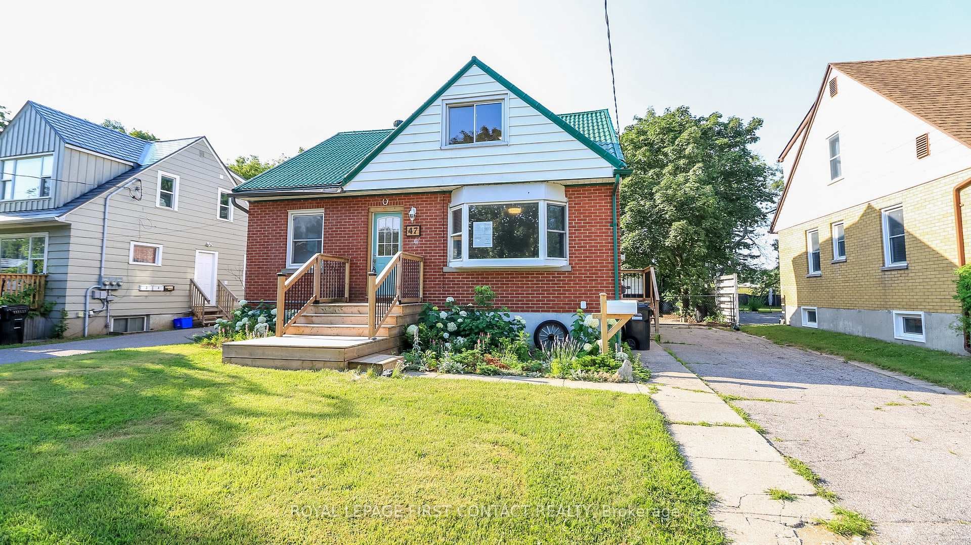 47 Campbell Avenue photo 1