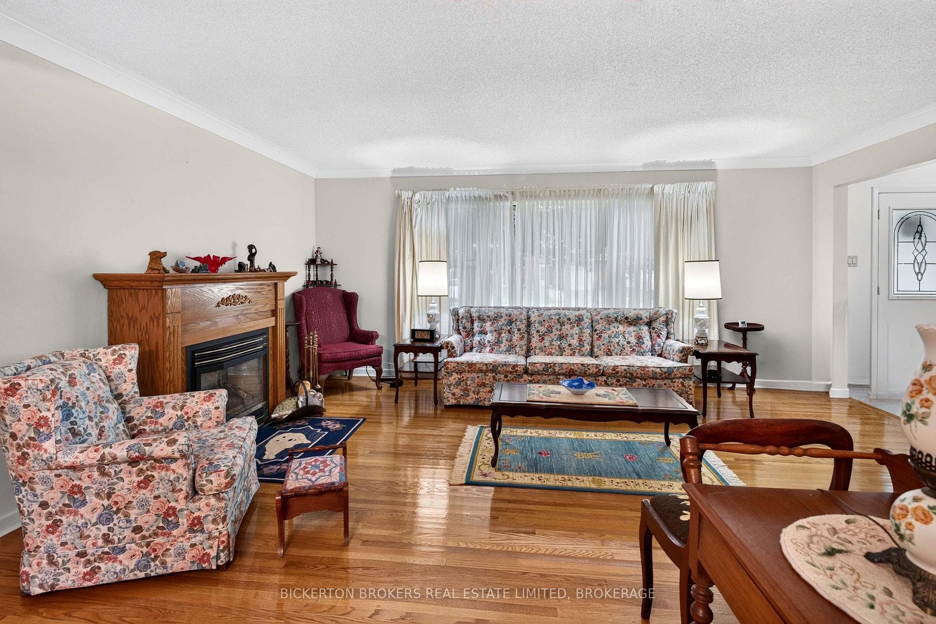 160 Elmwood Drive photo 34