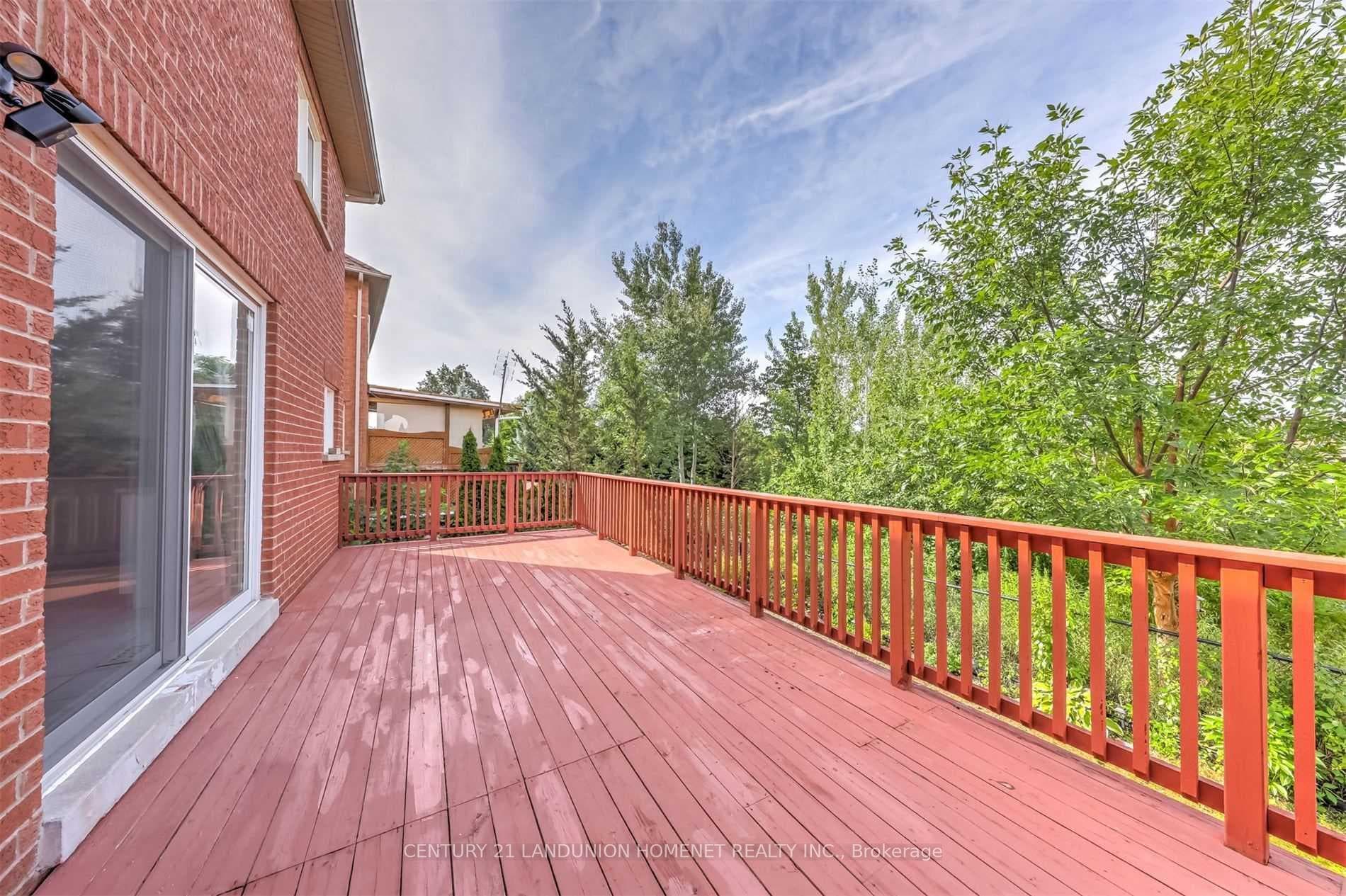 80 Skywood Drive photo 27