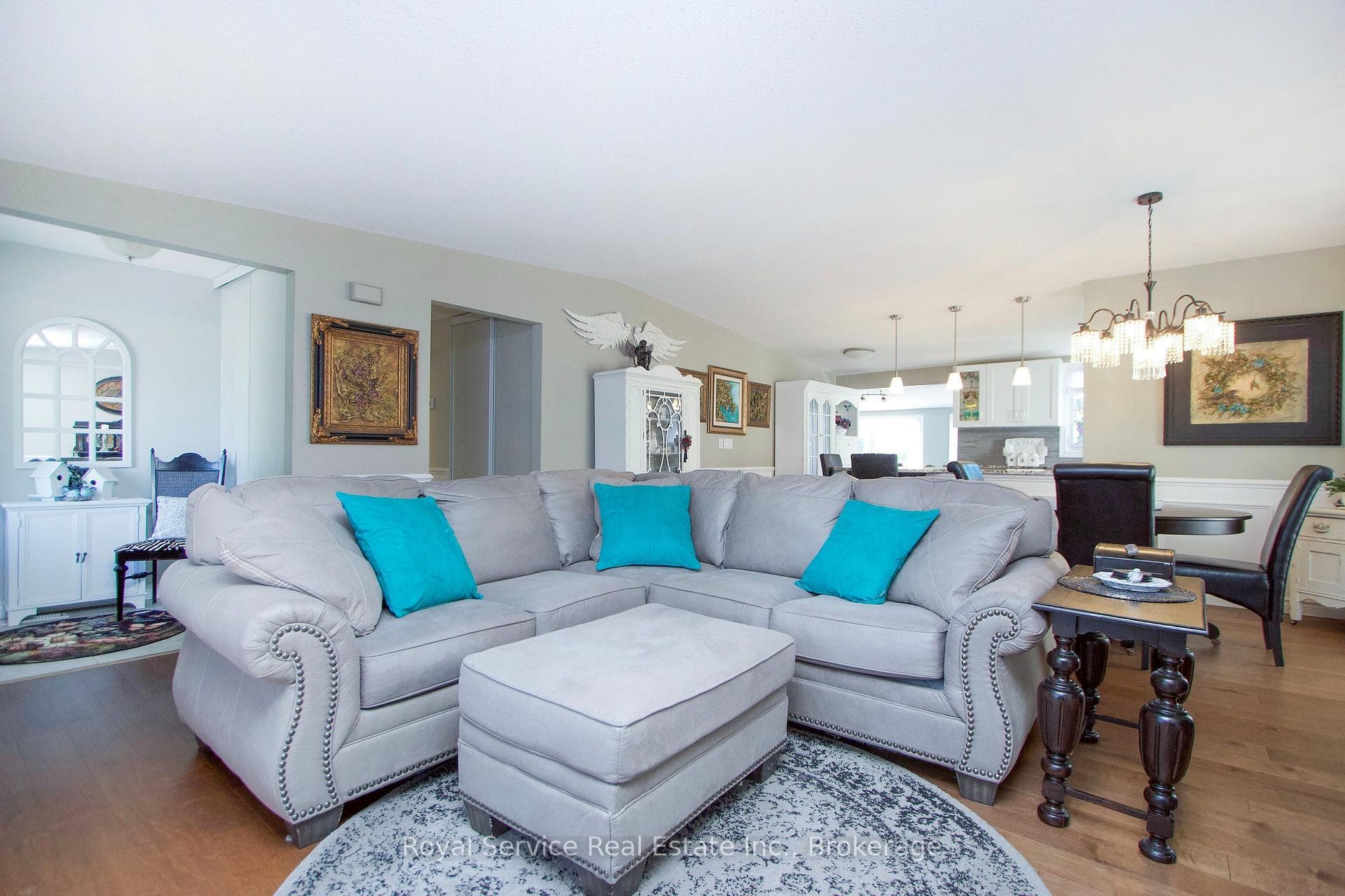 27 Cornerbrook Court photo 5