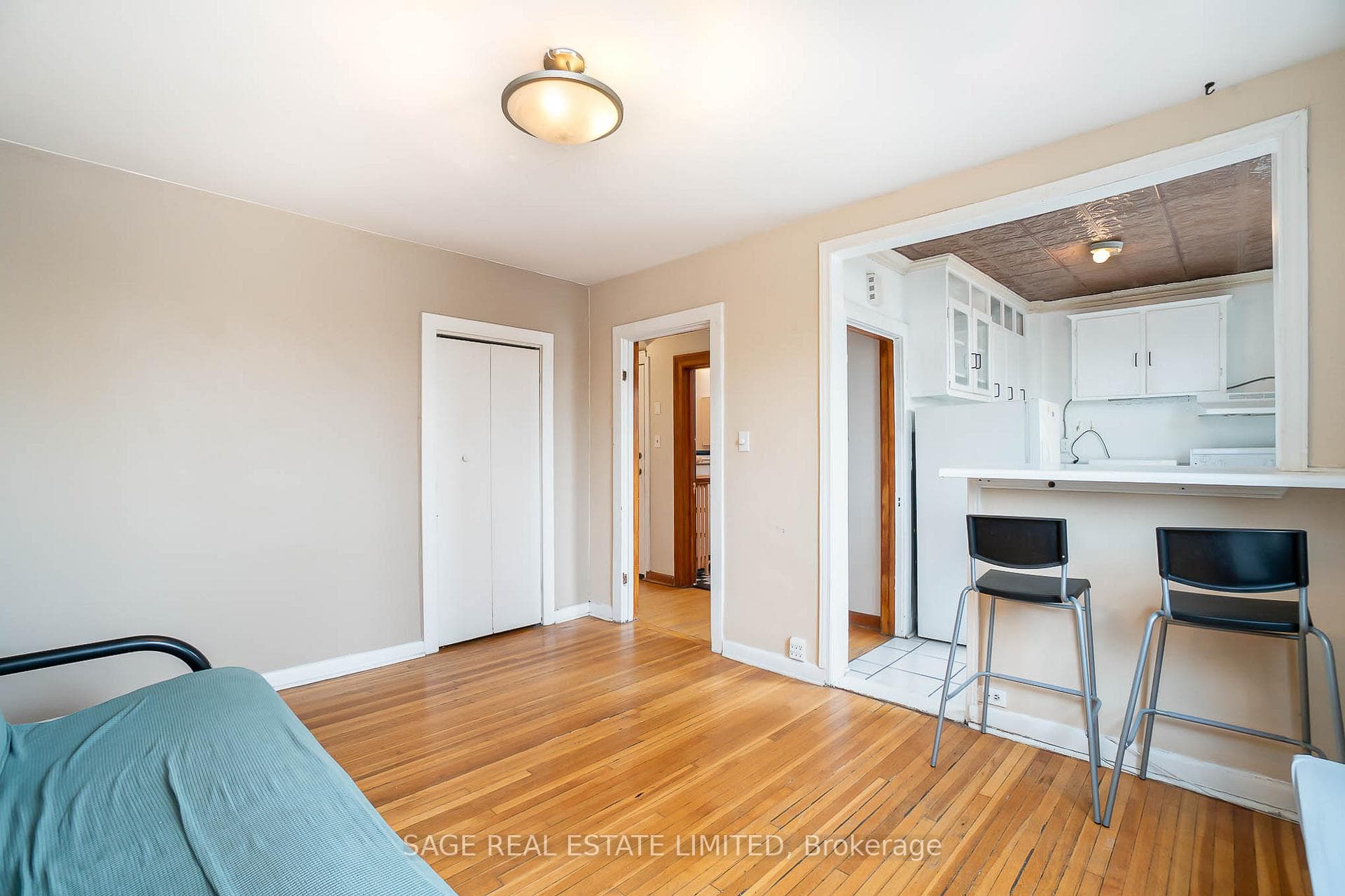 604 Ossington Avenue Unit Upper photo 7
