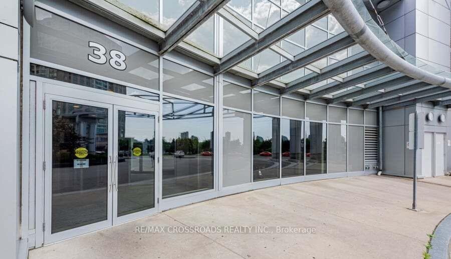 38 Lee Centre Drive Unit 3212 photo 3