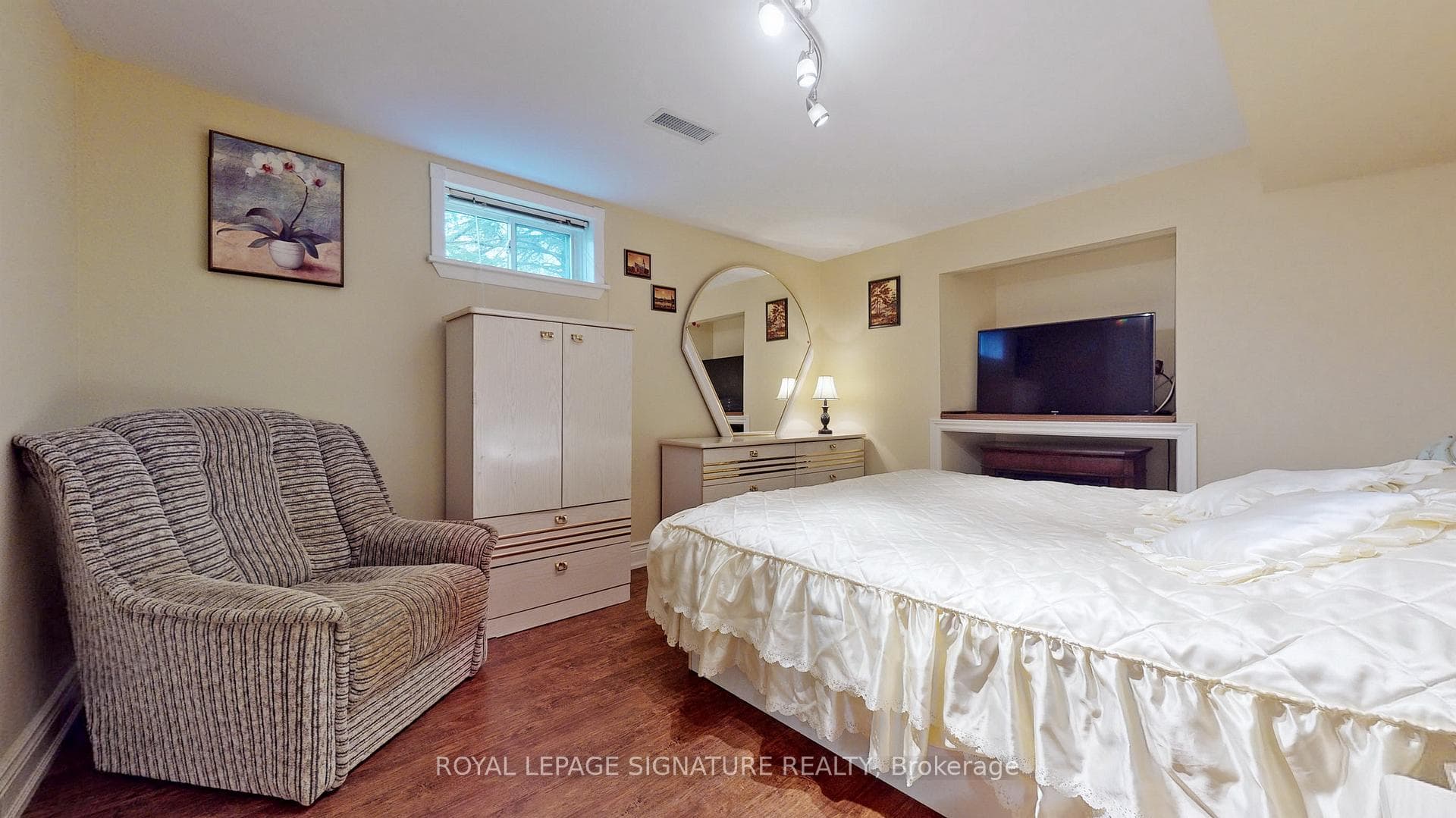 30 Knole Haven Drive Unit Lower photo 6