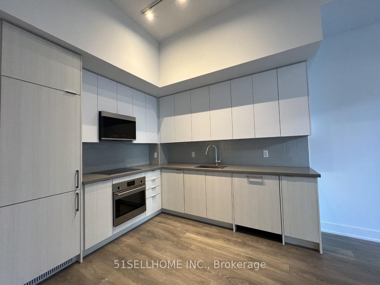 2481 Taunton Road Unit 365 photo 2