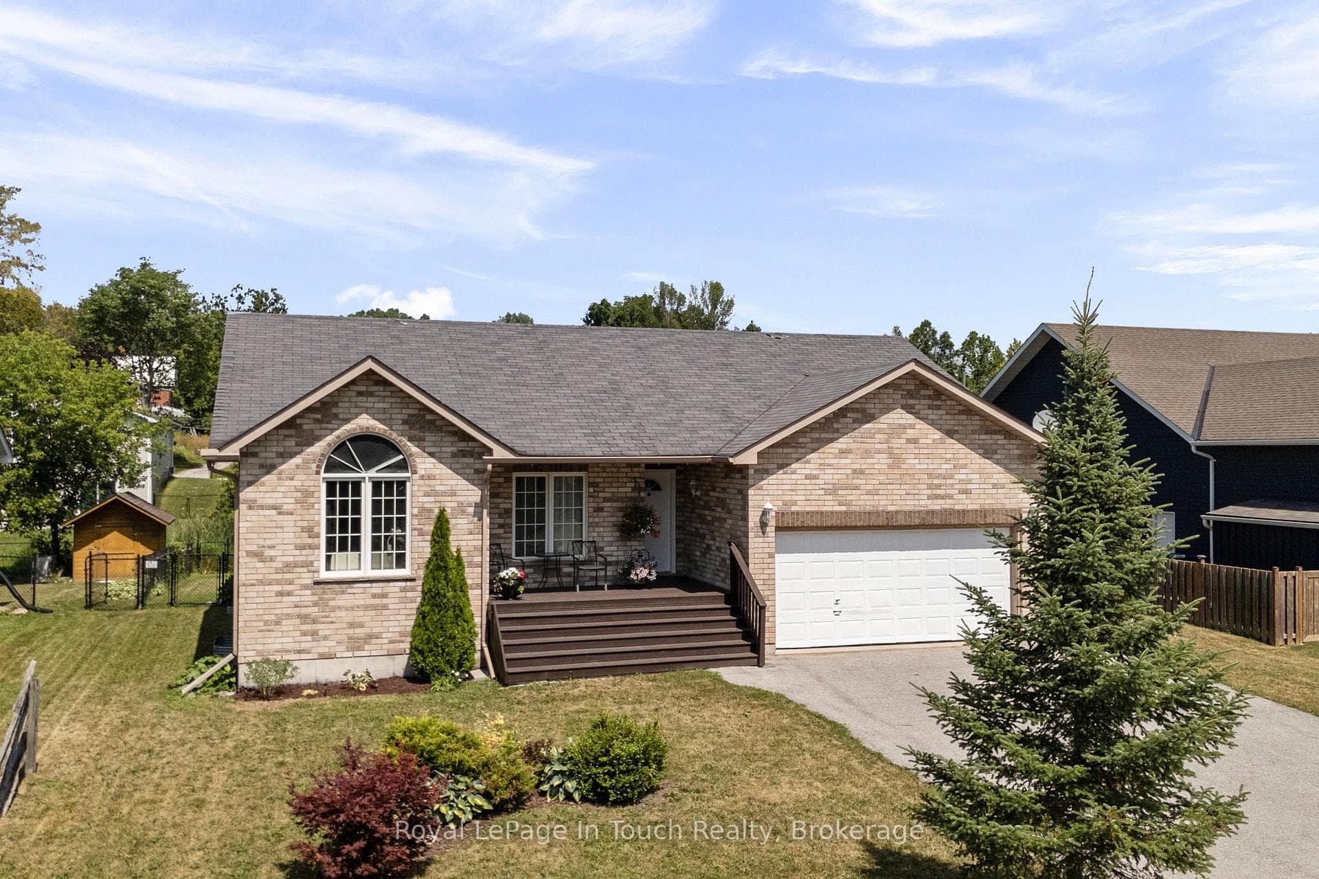 66 Donlands Court photo 36