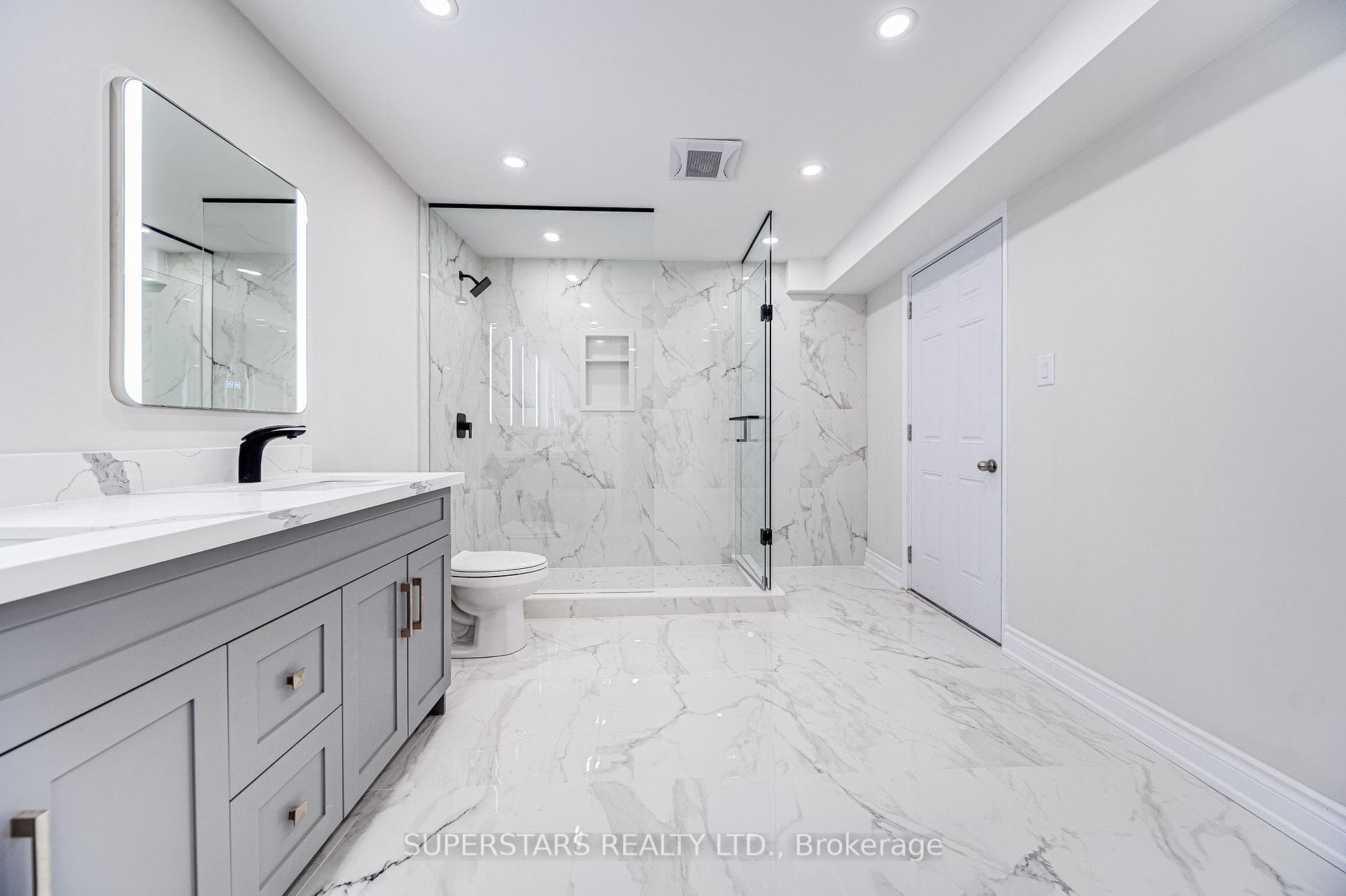 31 Roy Harper Avenue photo 29
