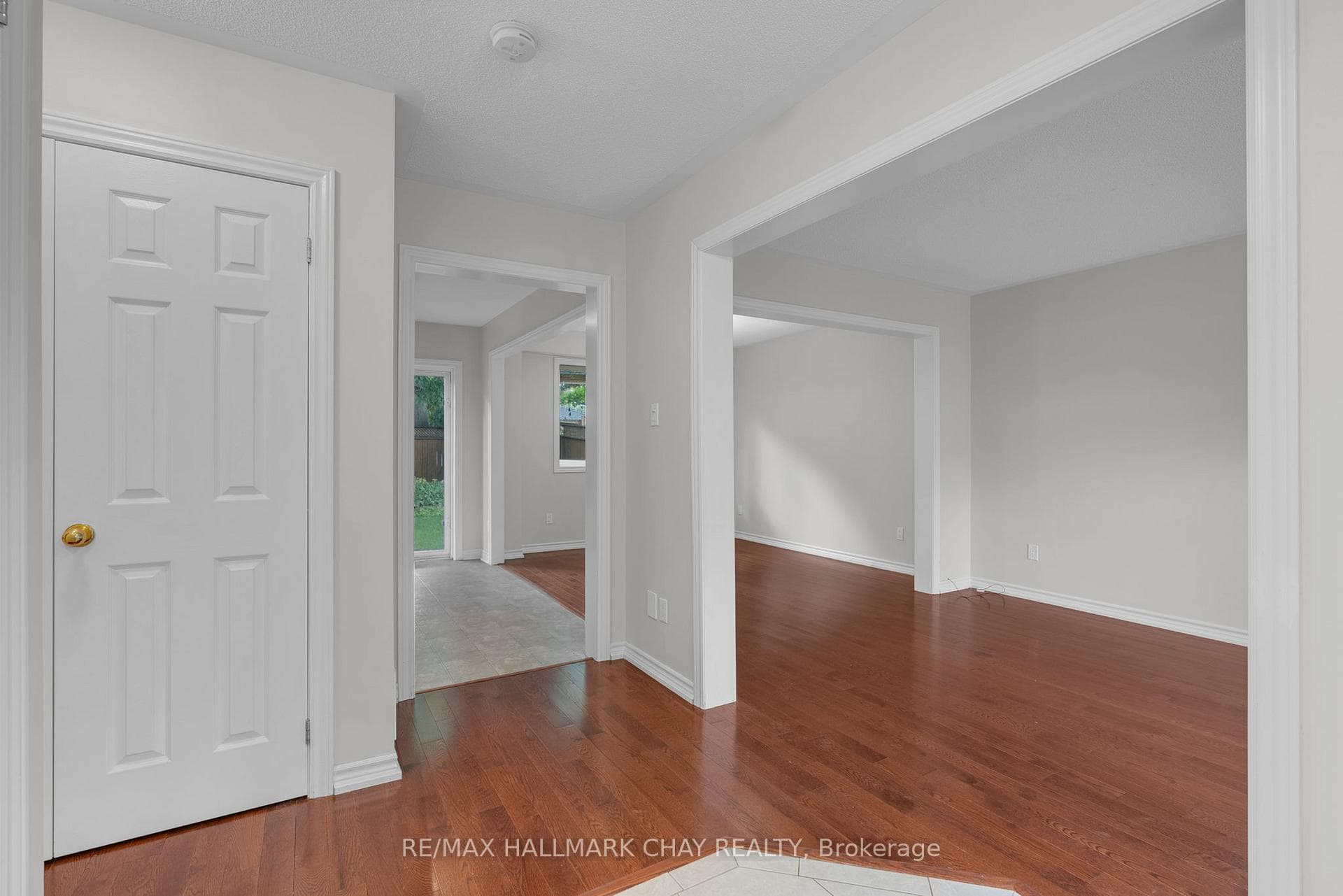 49 Masters Drive photo 4