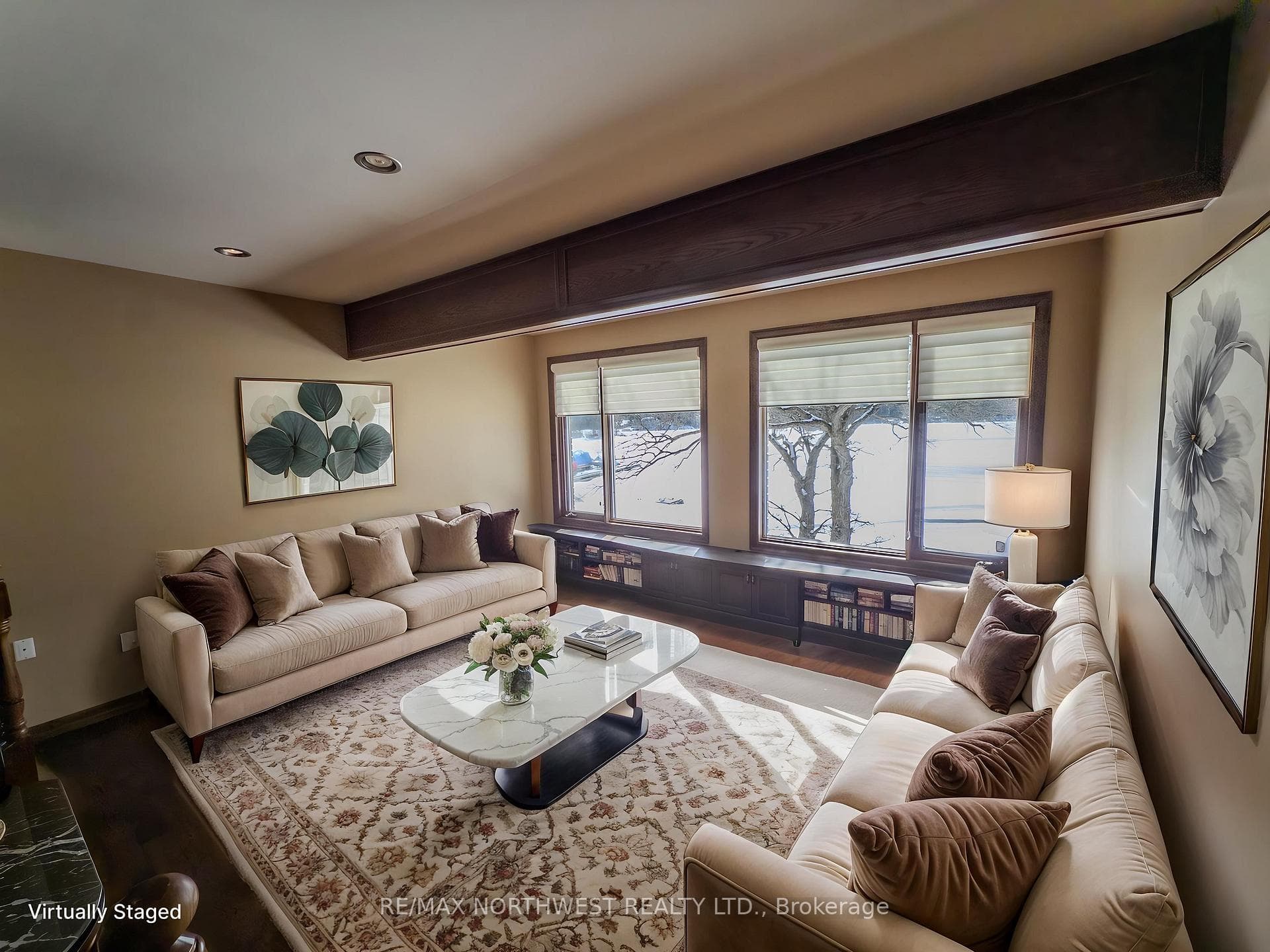 110 Lakeside Crescent photo 9