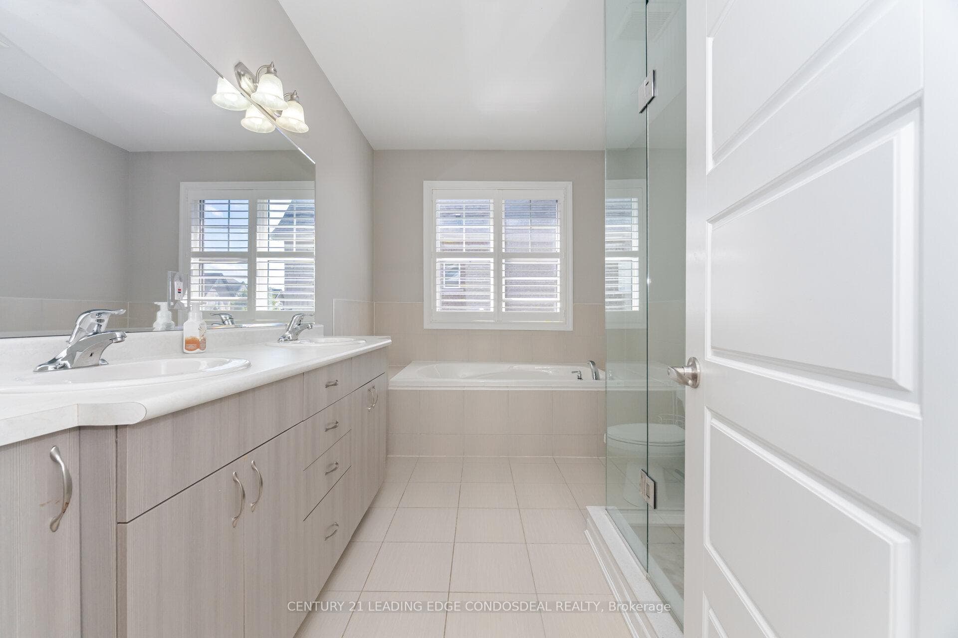 65 Novan Crescent photo 33