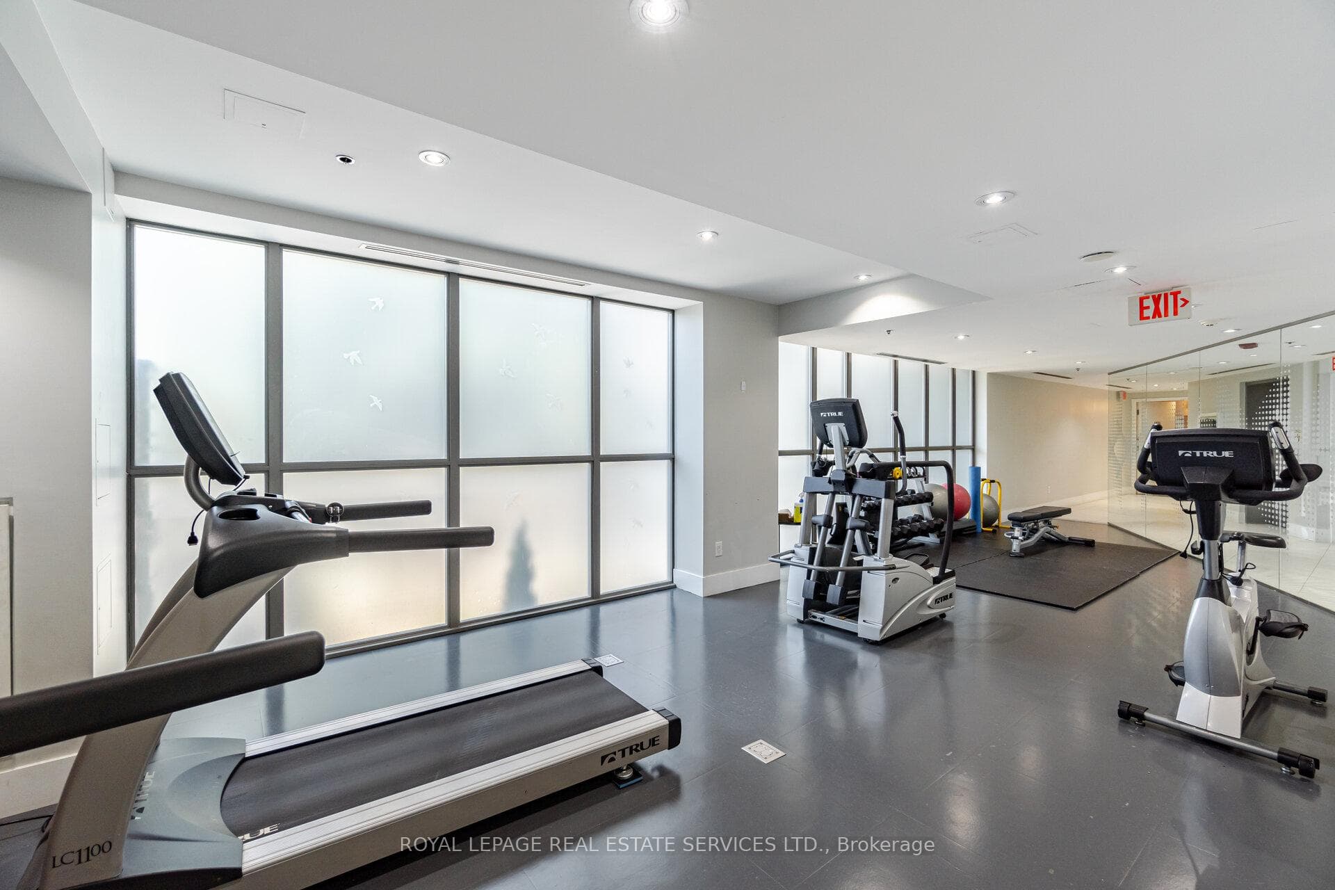 90 Trinity Street Unit 201 photo 27