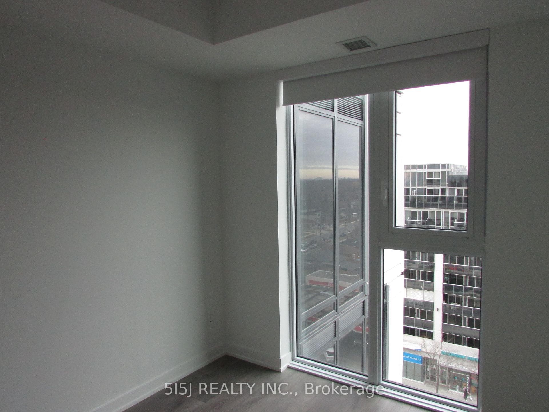 1007 The Queensway N/A Unit 802 photo 5