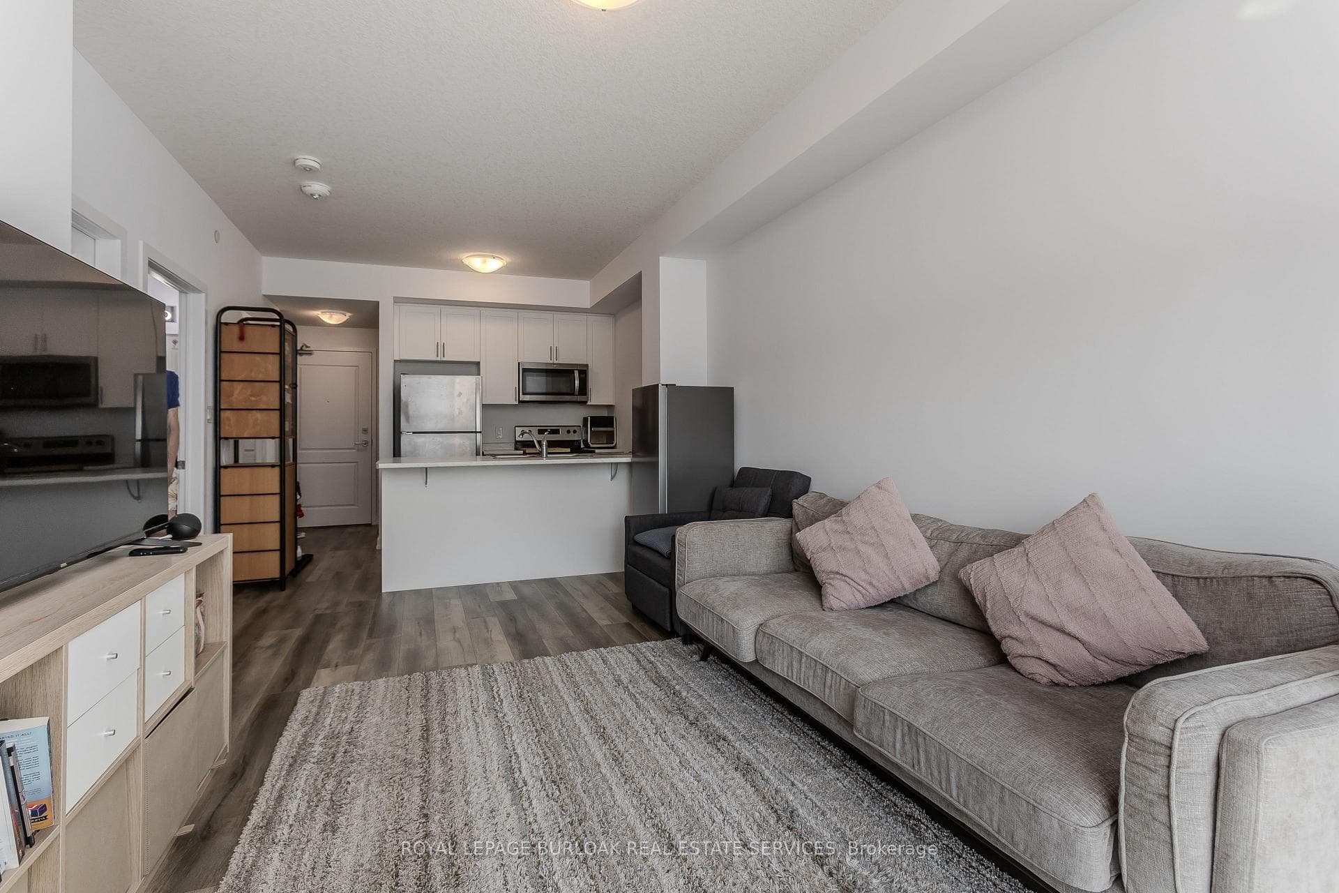 470 Dundas Street Unit 317 photo 22