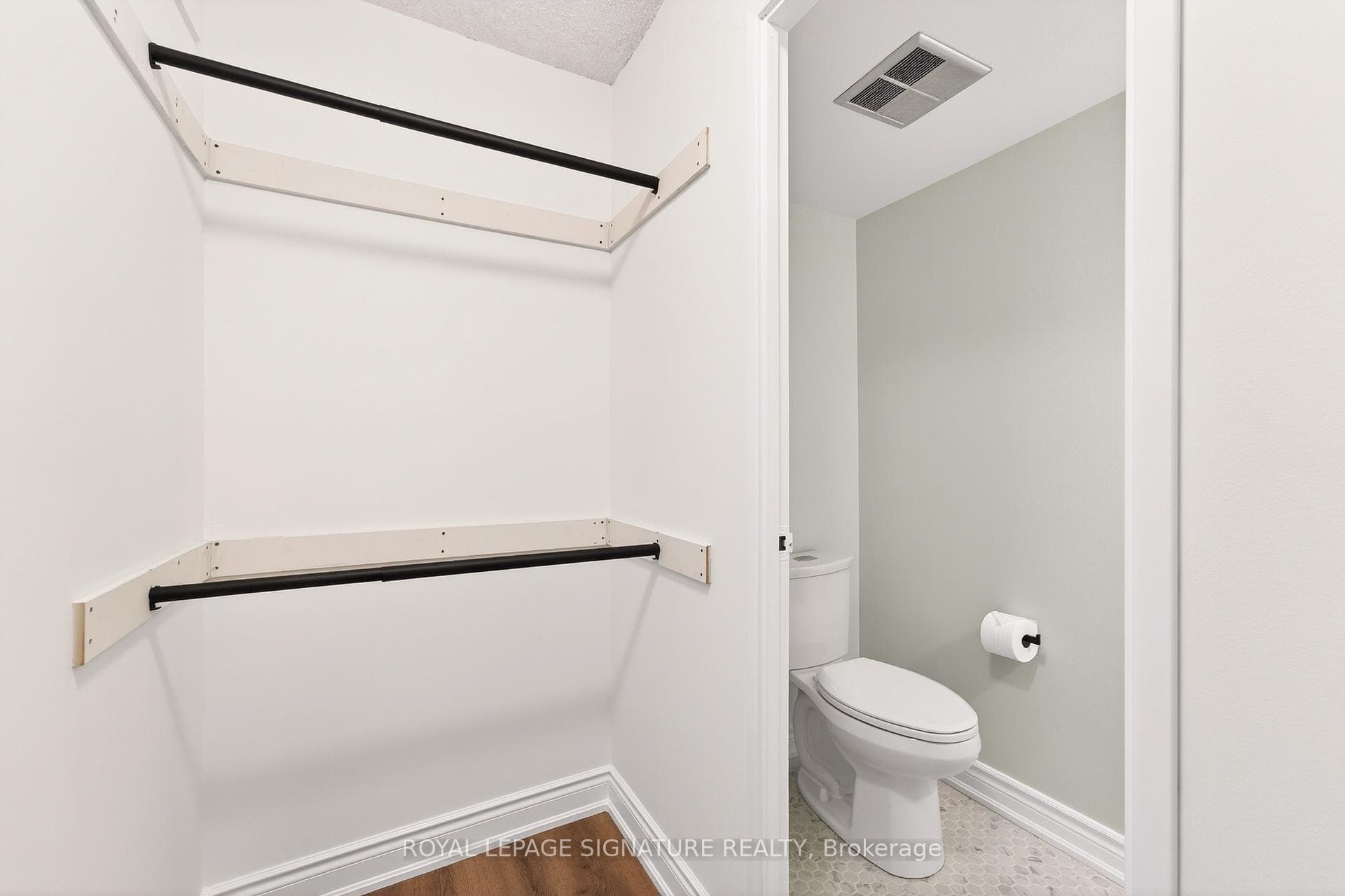 60 Inverlochy Boulevard Unit 309 photo 17