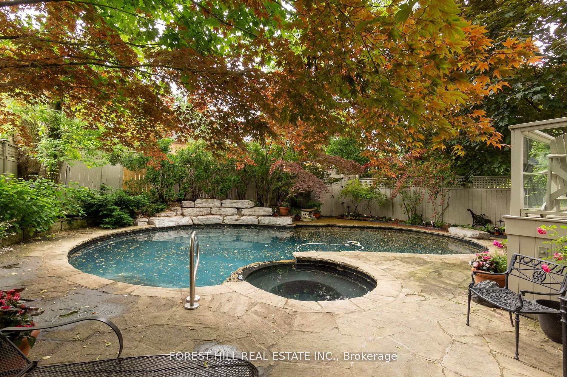 129 Ava Road photo 32