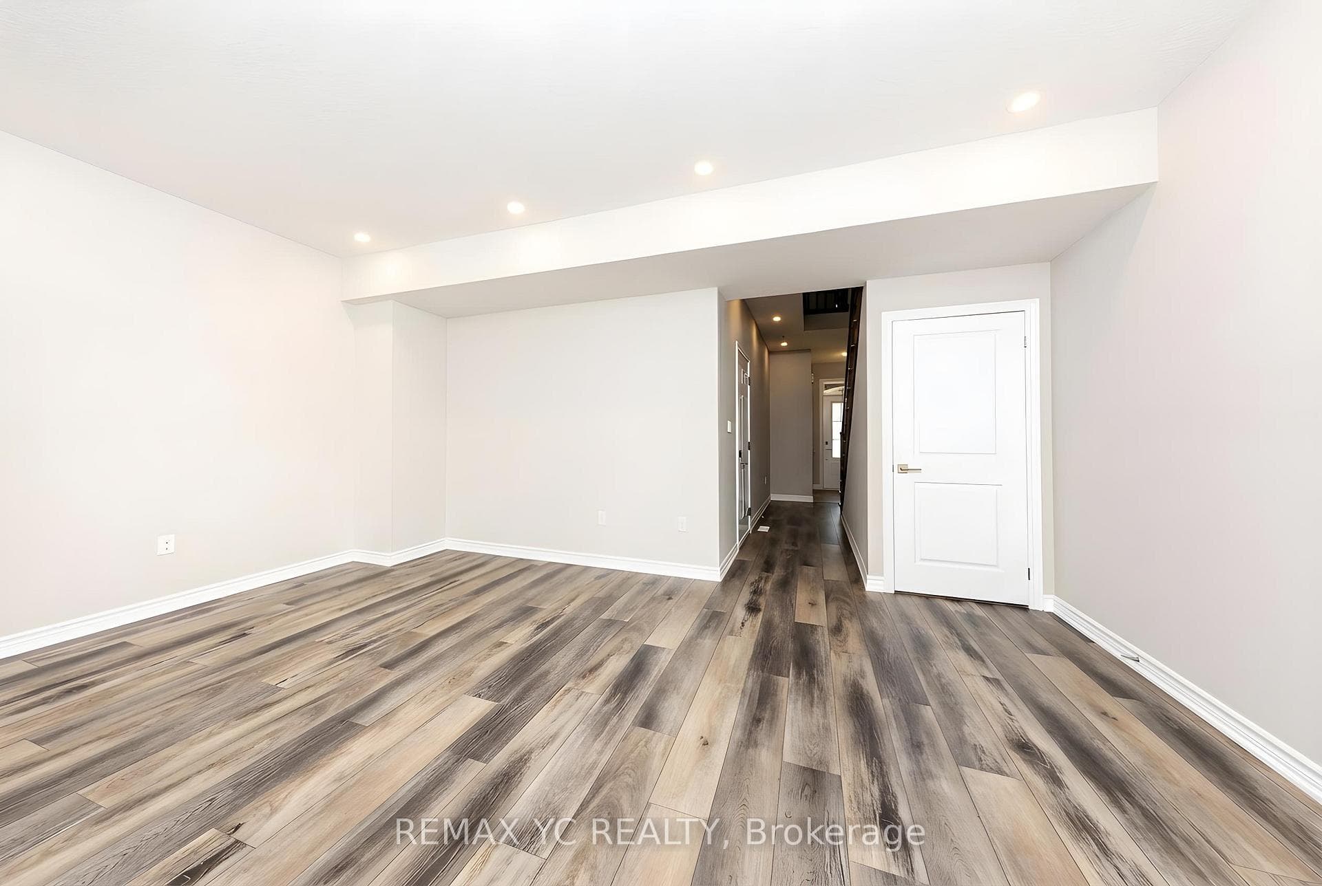 445 Ontario Street Unit 13 photo 5