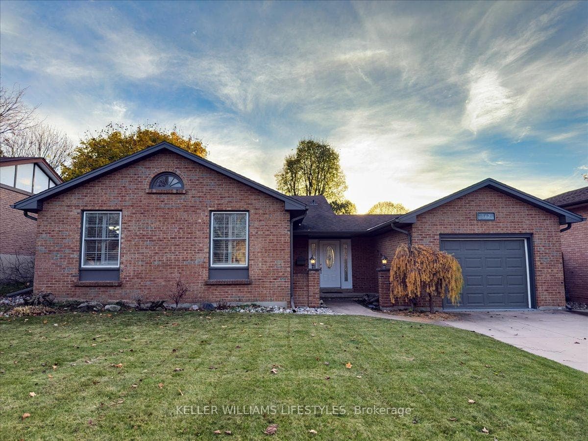 312 Oak Avenue photo 1